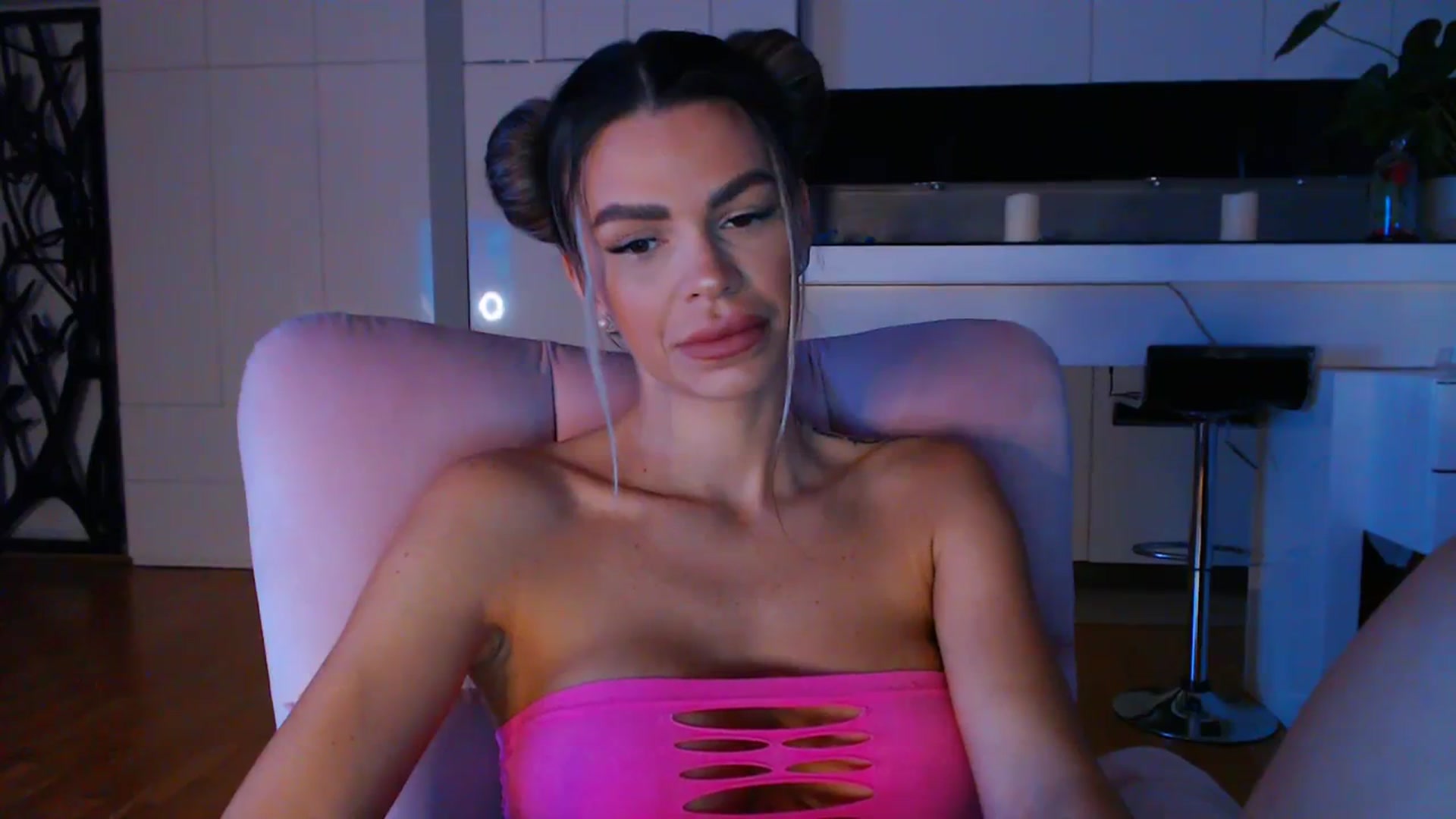 Gallery image thumbnail from D_y_y's myfreecams stream on, 01/29/2024, 06:14 image 15 of 20