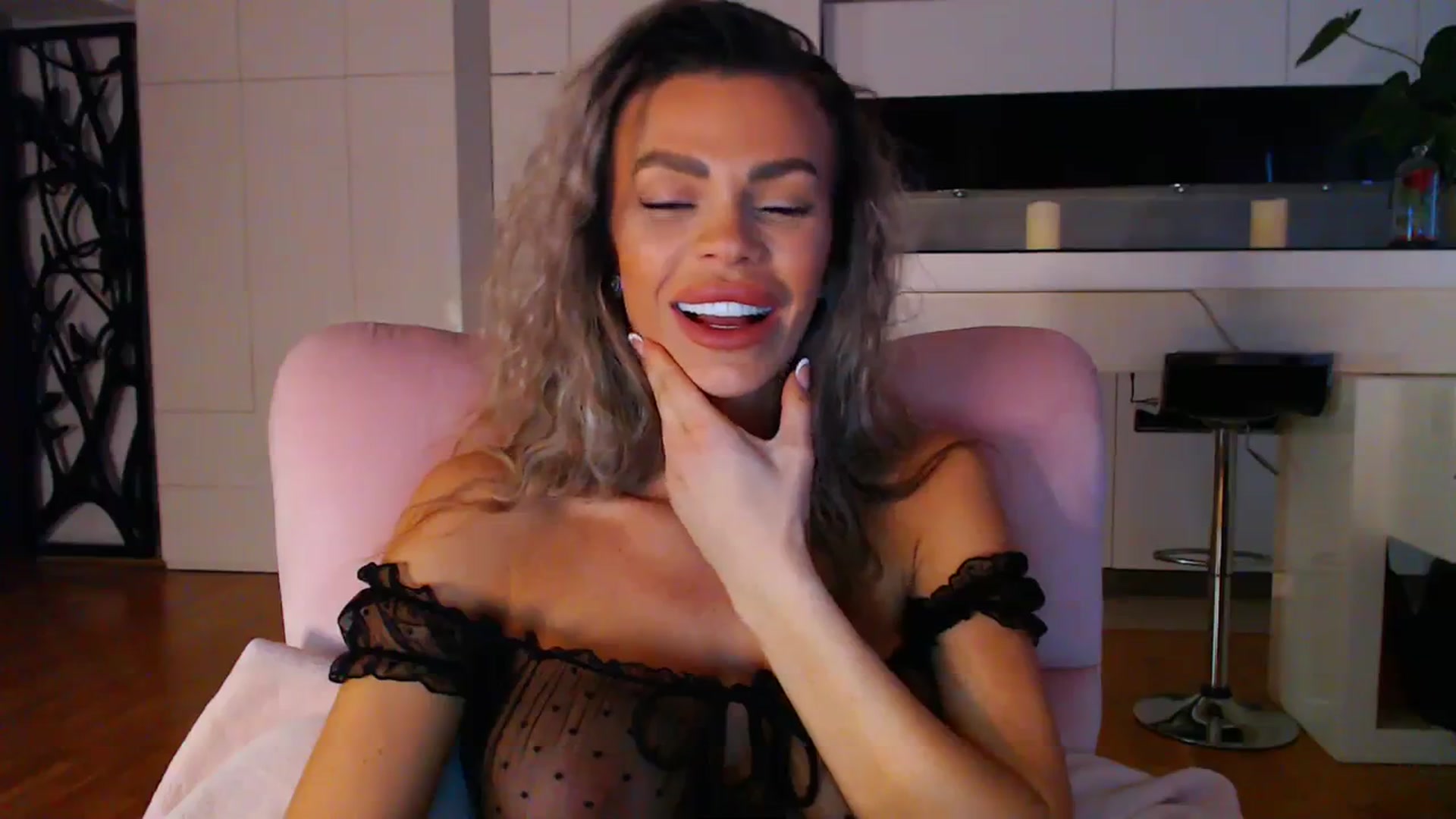 Gallery image thumbnail from D_y_y's myfreecams stream on, 02/01/2024, 06:14 image 7 of 20