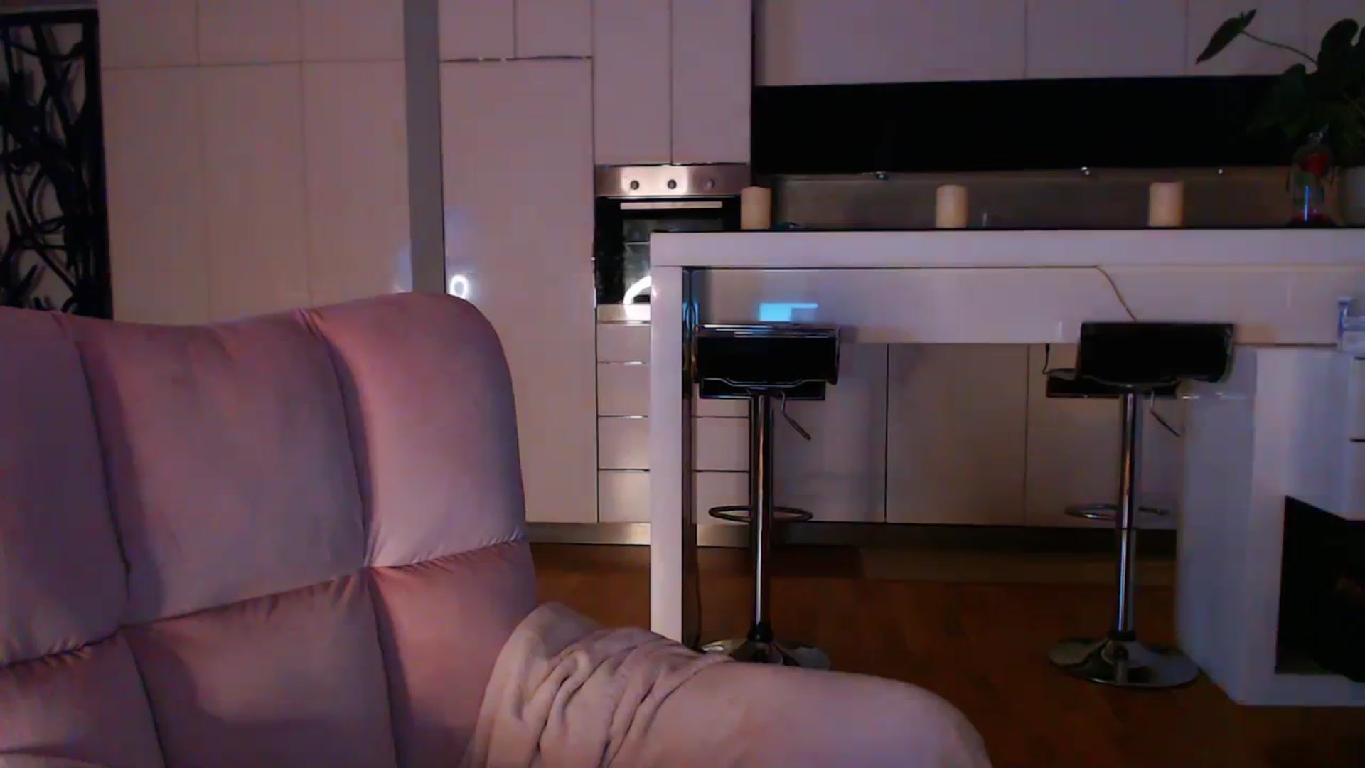 Gallery image thumbnail from D_y_y's myfreecams stream on, 02/13/2024, 05:13 image 7 of 20