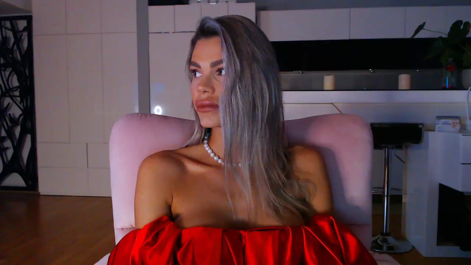 Gallery image thumbnail from D_y_y's myfreecams stream on, 03/08/2024, 05:17 image 4 of 20