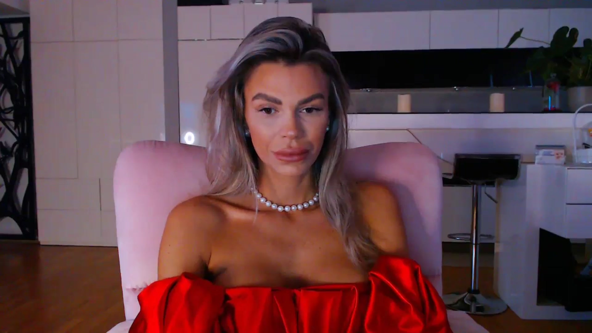 Gallery image thumbnail from D_y_y's myfreecams stream on, 03/08/2024, 05:17 image 14 of 20