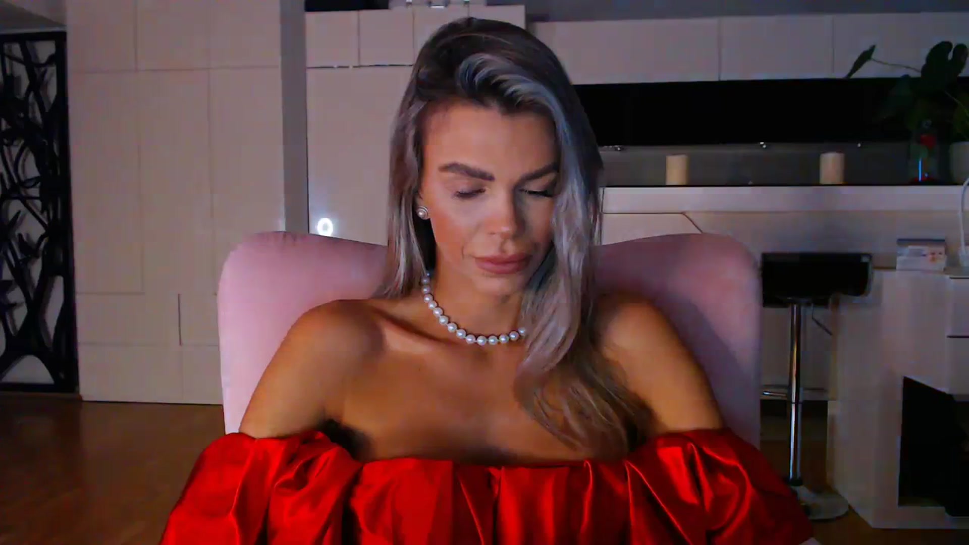 Gallery image thumbnail from D_y_y's myfreecams stream on, 03/08/2024, 05:17 image 2 of 20