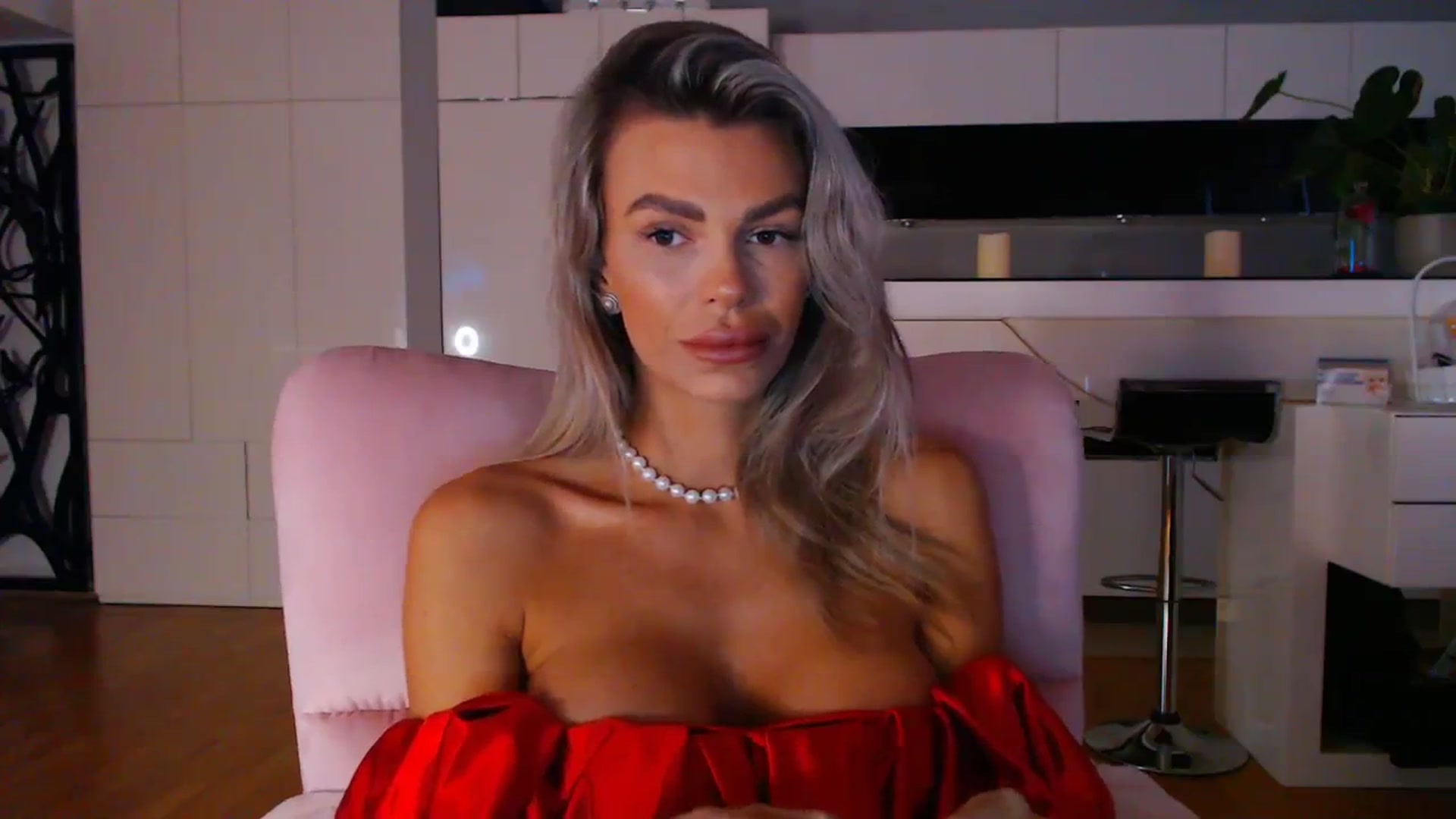 Gallery image thumbnail from D_y_y's myfreecams stream on, 03/08/2024, 05:17 image 11 of 20