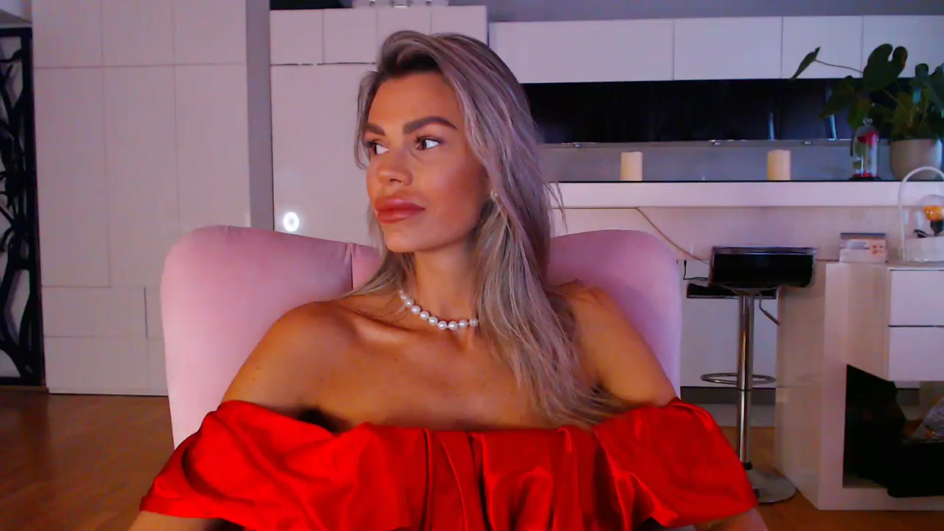 Gallery image thumbnail from D_y_y's myfreecams stream on, 03/08/2024, 06:01 image 6 of 20