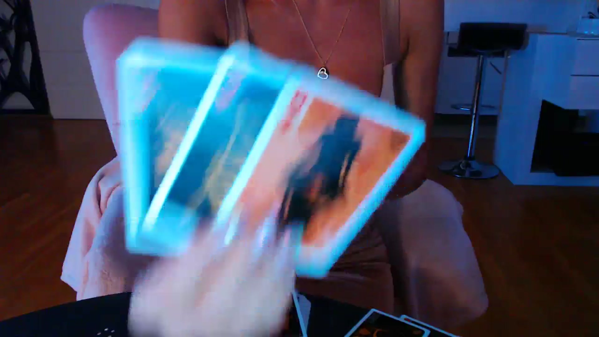 Gallery image thumbnail from D_y_y's myfreecams stream on, 04/10/2024, 17:03 image 15 of 20