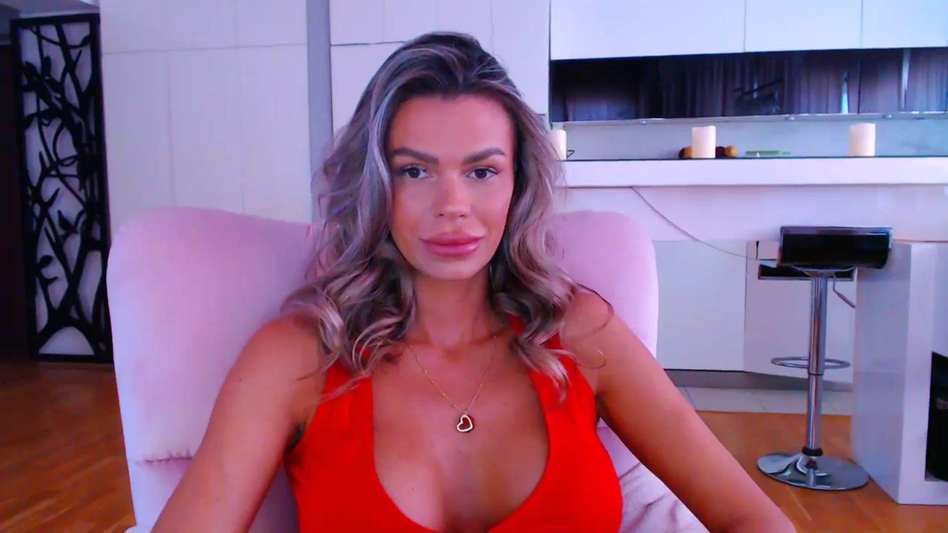 Gallery image thumbnail from D_y_y's myfreecams stream on, 04/19/2024, 05:28 image 2 of 20