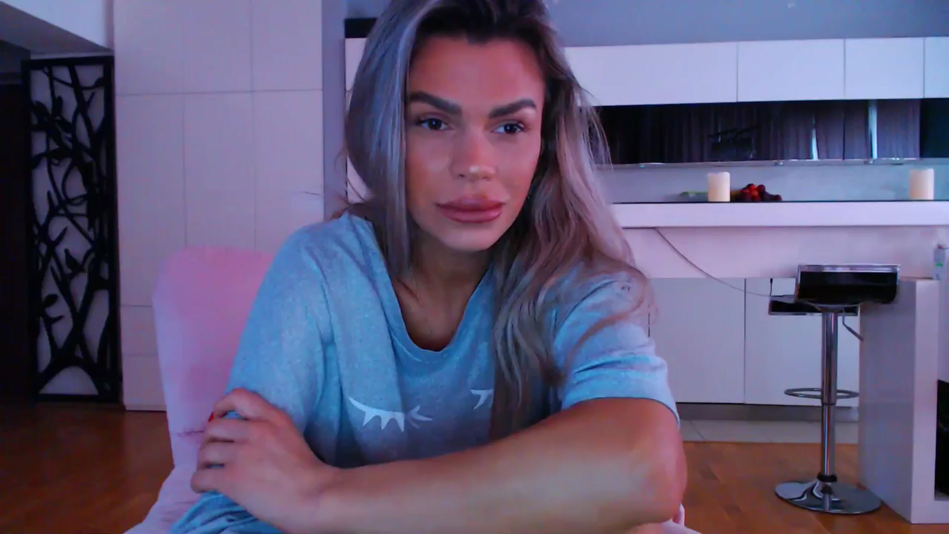 Gallery image thumbnail from D_y_y's myfreecams stream on, 04/26/2024, 05:19 image 19 of 20