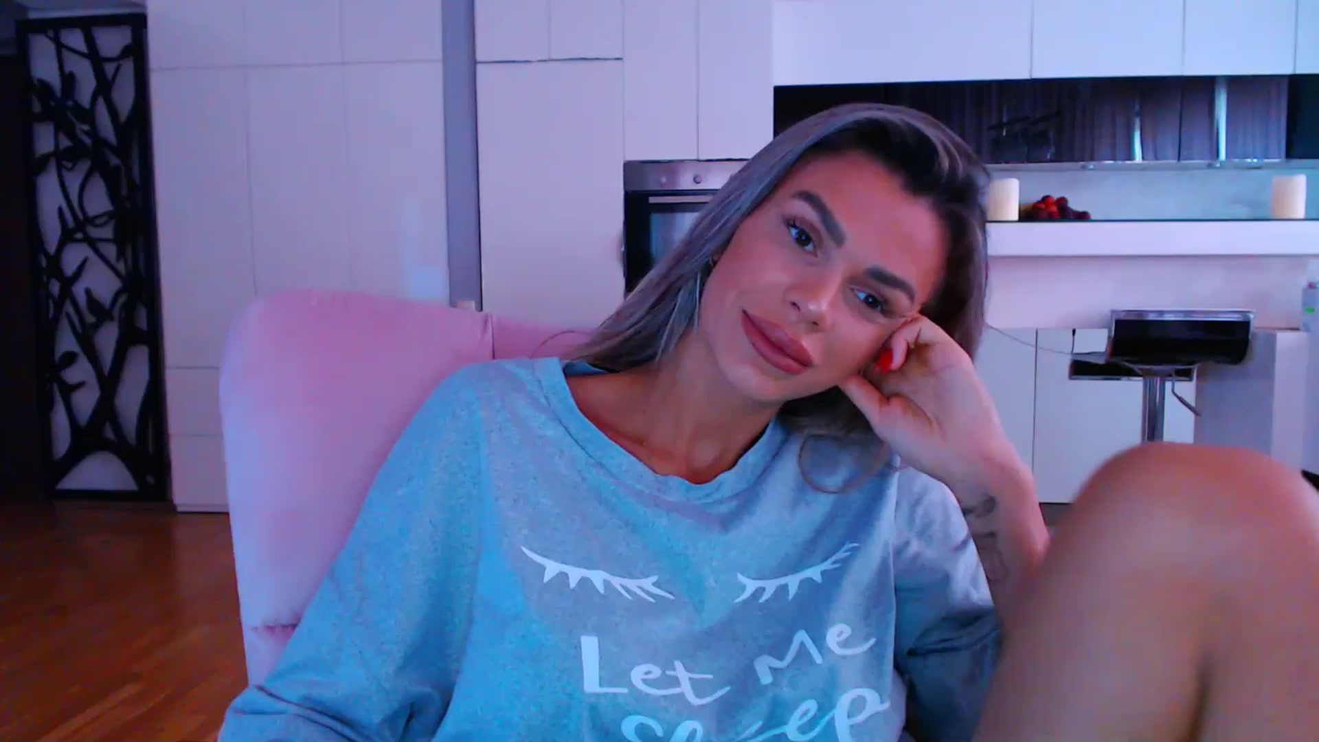 Gallery image thumbnail from D_y_y's myfreecams stream on, 04/26/2024, 05:19 image 5 of 20