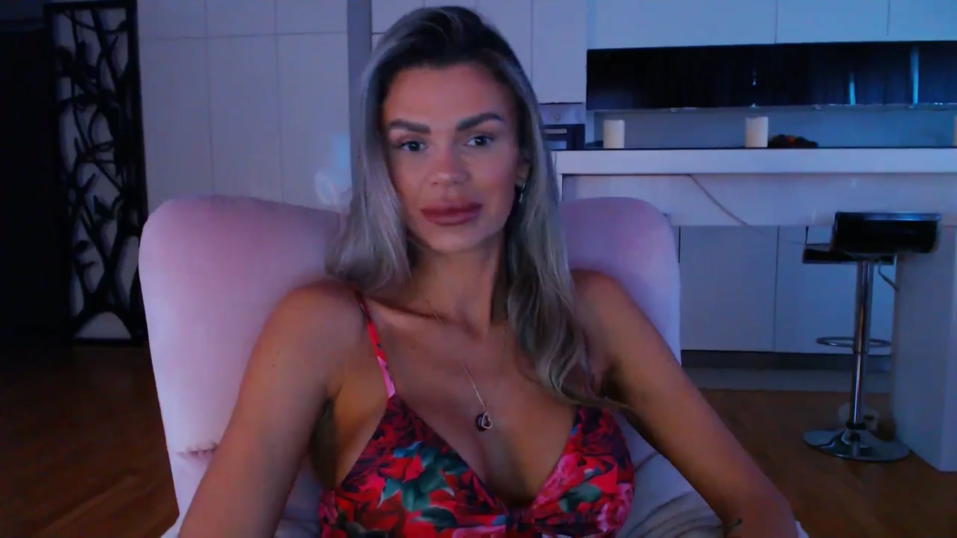 Gallery image thumbnail from D_y_y's myfreecams stream on, 04/28/2024, 05:03 image 3 of 20