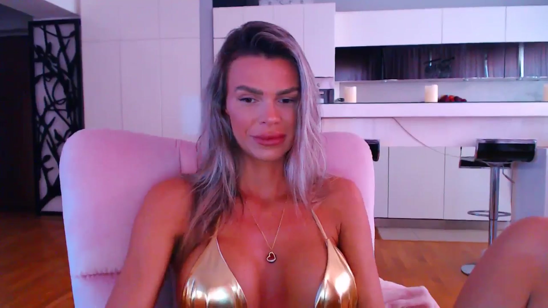 Gallery image thumbnail from D_y_y's myfreecams stream on, 04/29/2024, 04:54 image 15 of 20