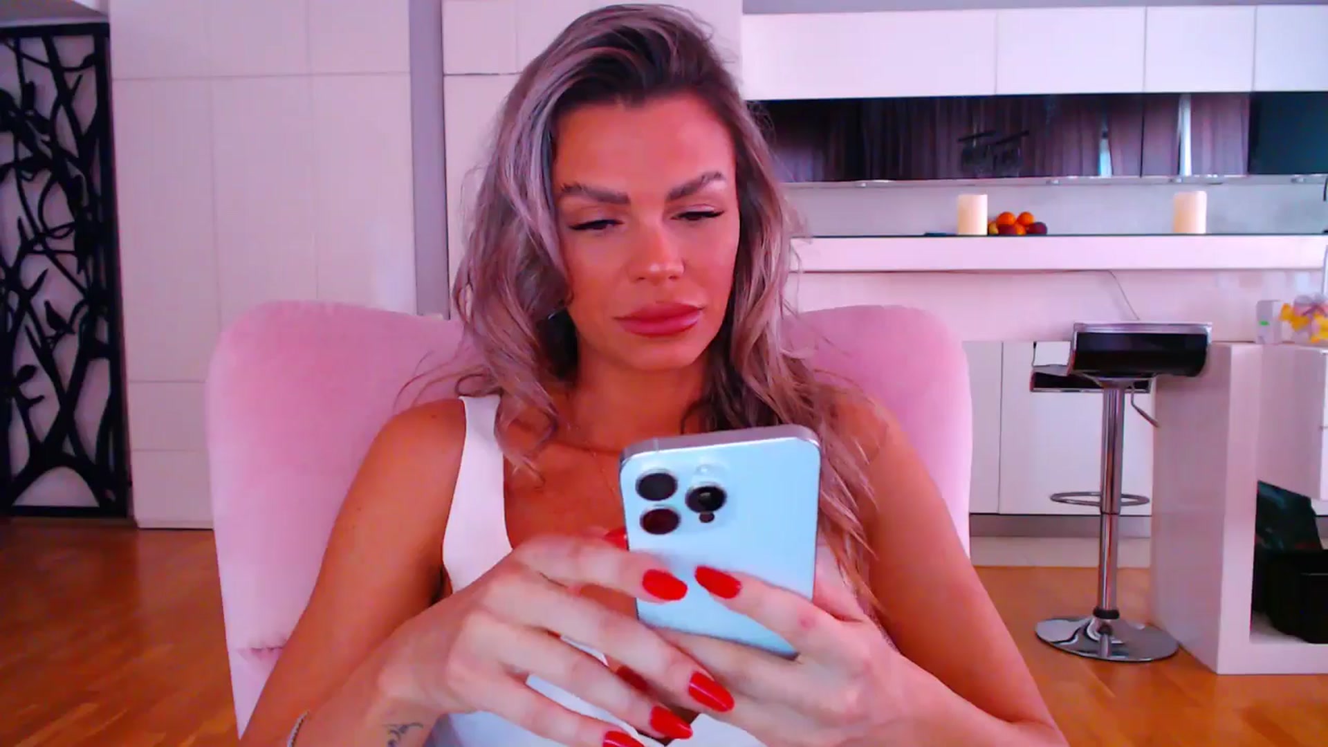 Gallery image thumbnail from D_y_y's myfreecams stream on, 05/05/2024, 04:29 image 6 of 20