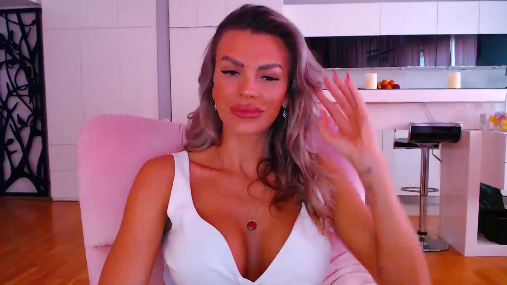 Gallery image thumbnail from D_y_y's myfreecams stream on, 05/05/2024, 04:29 image 8 of 20