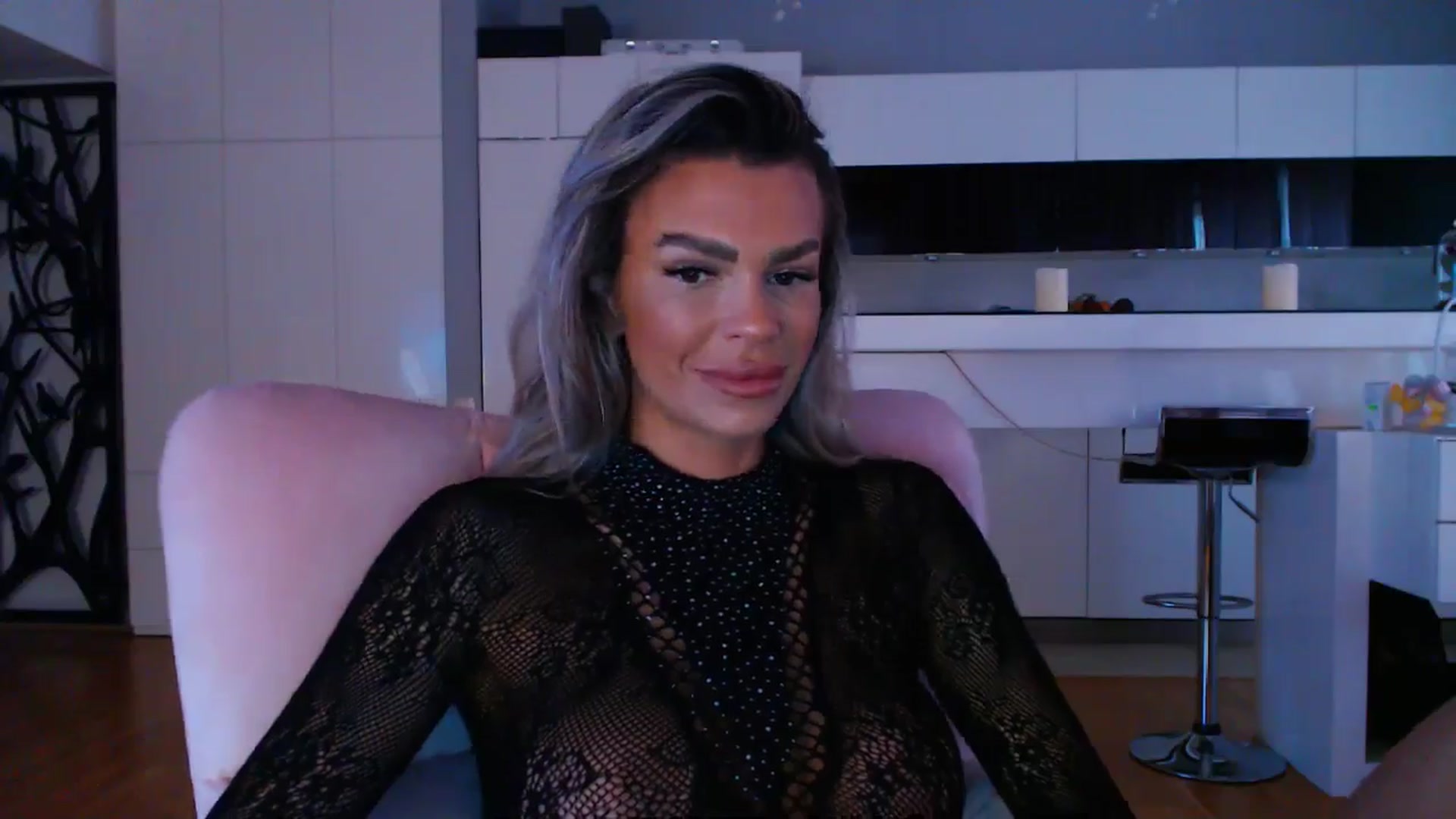 Gallery image thumbnail from D_y_y's myfreecams stream on, 05/08/2024, 05:23 image 6 of 20