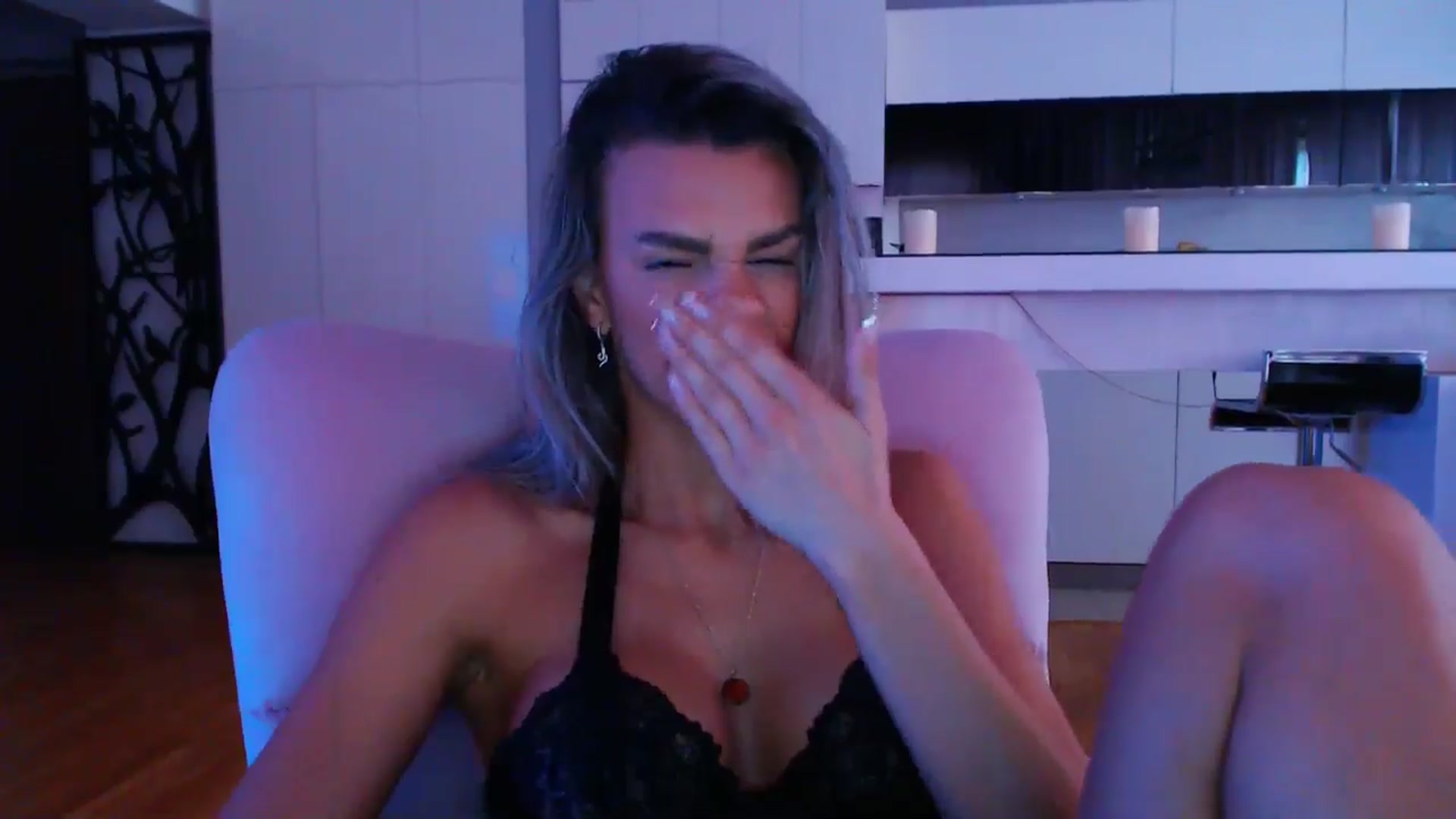 Gallery image thumbnail from D_y_y's myfreecams stream on, 05/28/2024, 05:02 image 14 of 20