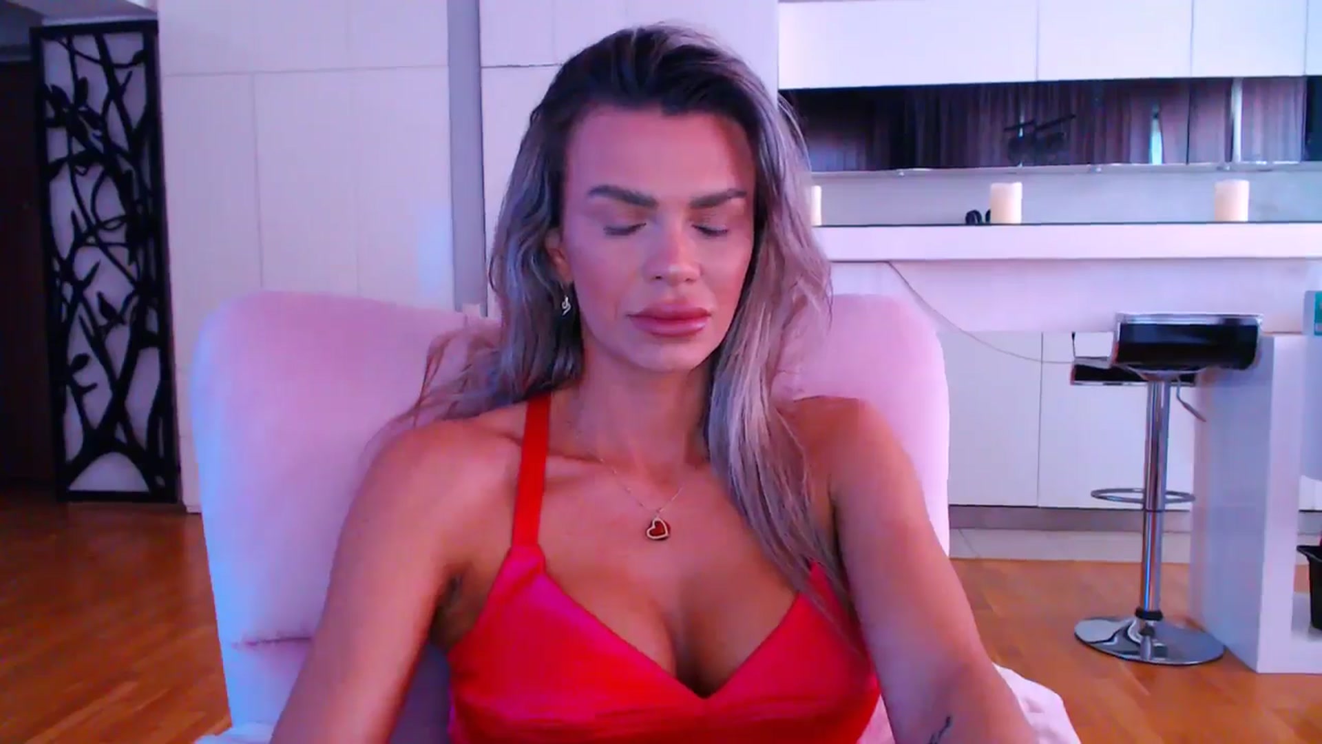 Gallery image thumbnail from D_y_y's myfreecams stream on, 05/31/2024, 05:24 image 14 of 20
