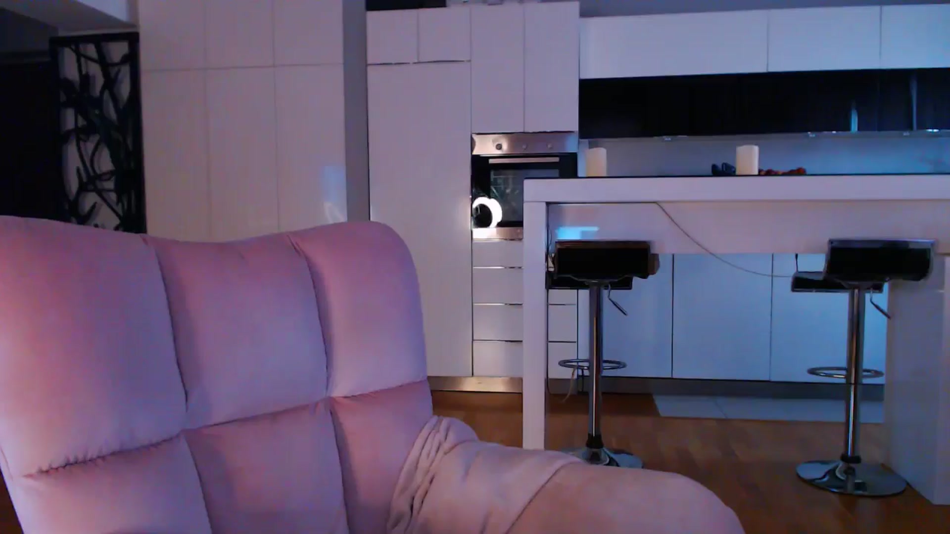 Gallery image thumbnail from D_y_y's myfreecams stream on, 06/04/2024, 04:38 image 6 of 20