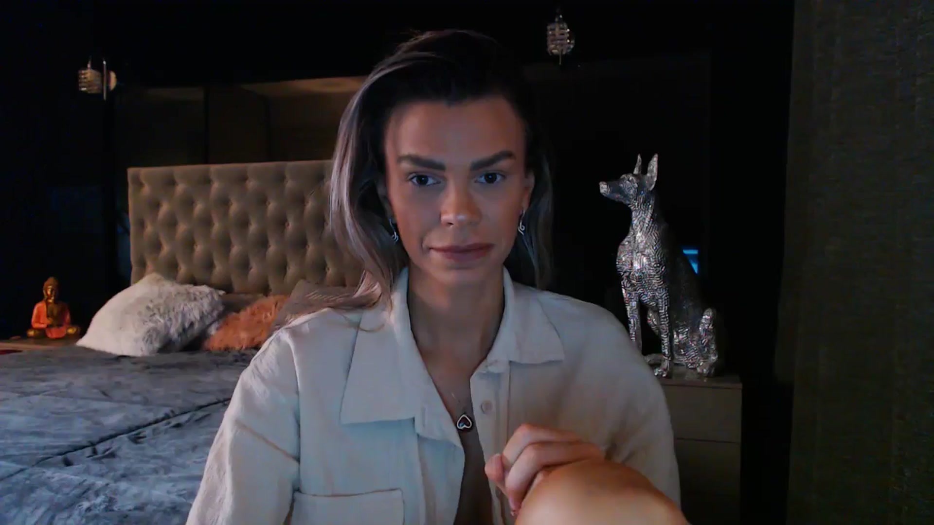 Gallery image thumbnail from D_y_y's myfreecams stream on, 06/05/2024, 04:34 image 8 of 20