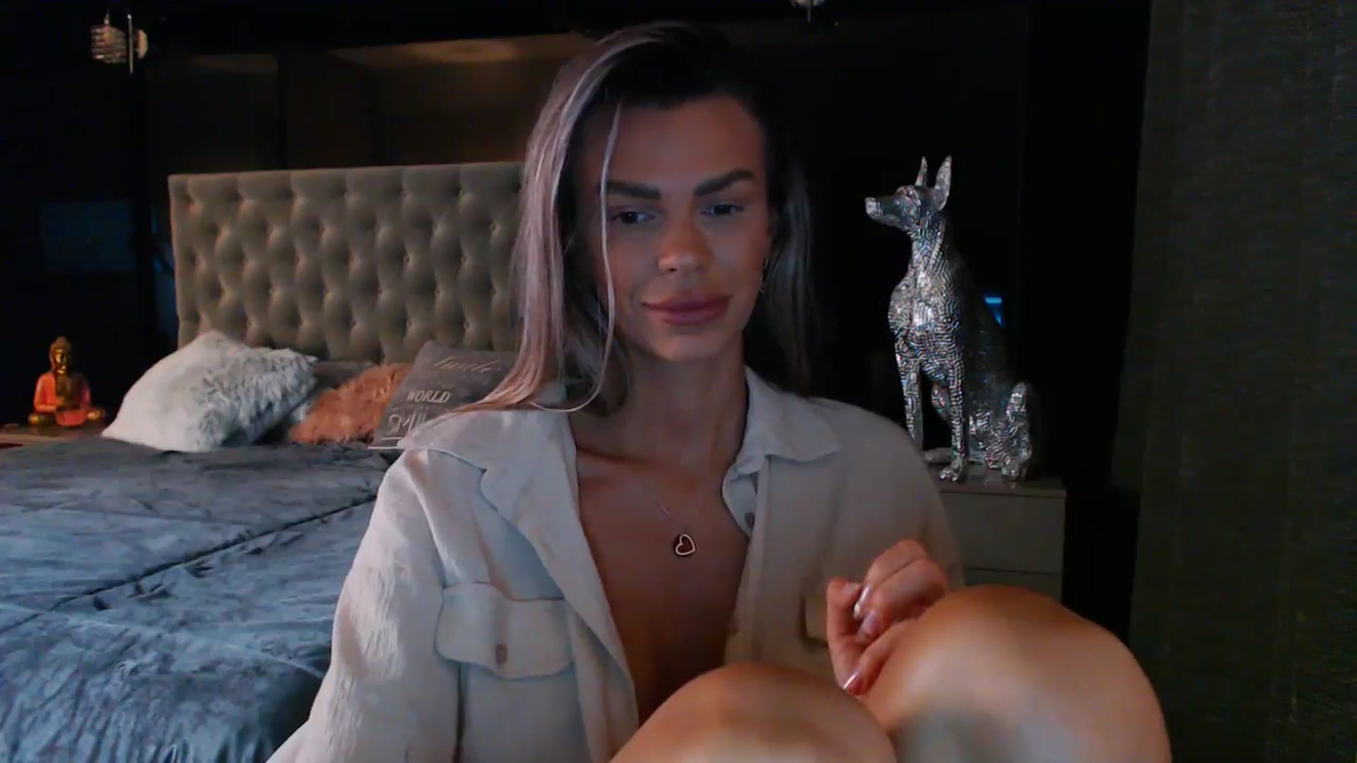 Gallery image thumbnail from D_y_y's myfreecams stream on, 06/05/2024, 04:34 image 14 of 20