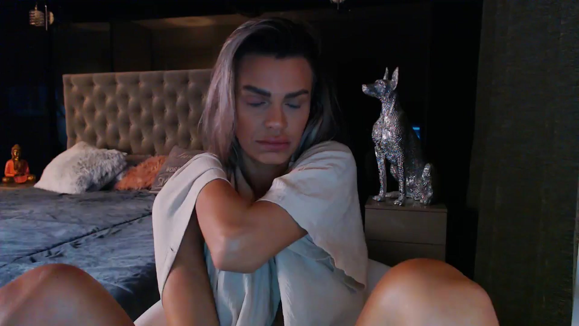 Gallery image thumbnail from D_y_y's myfreecams stream on, 06/05/2024, 04:34 image 18 of 20