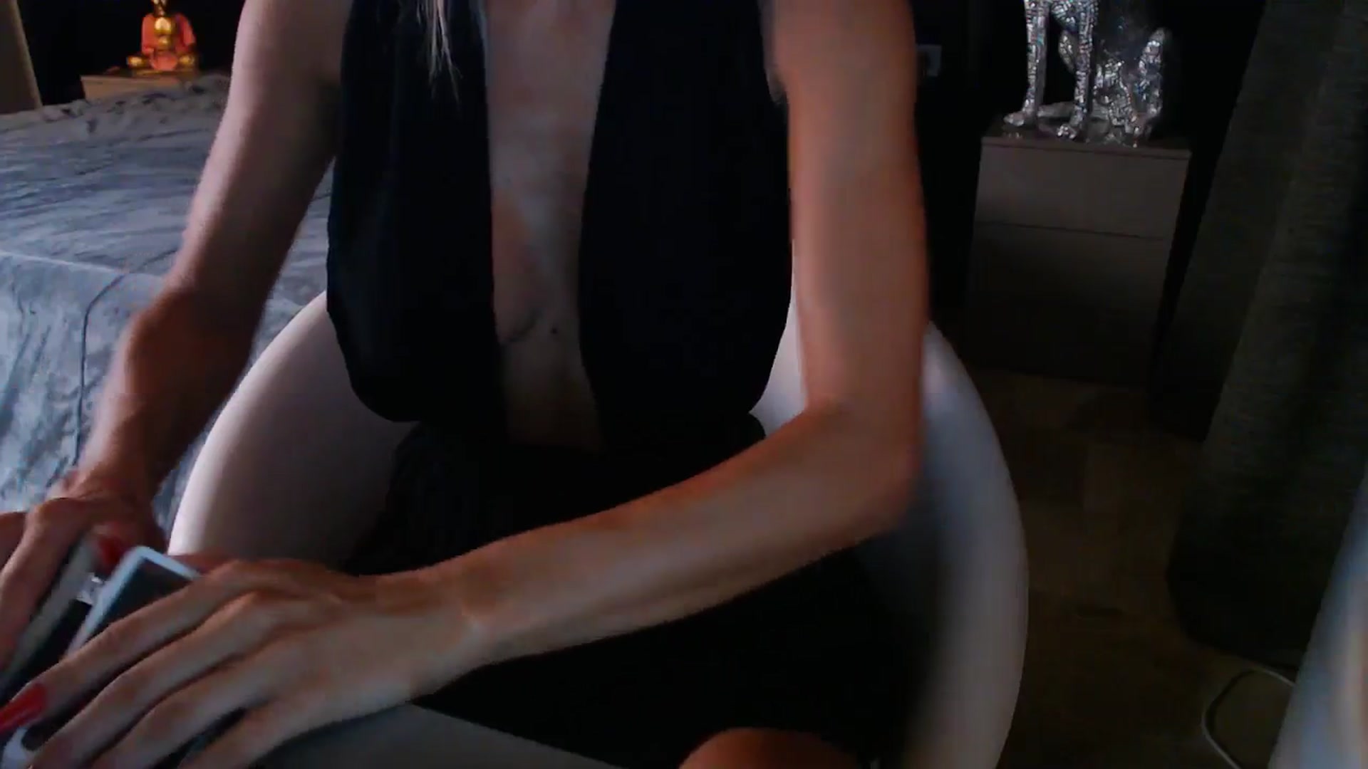 Gallery image thumbnail from D_y_y's myfreecams stream on, 08/03/2024, 03:46 image 4 of 20