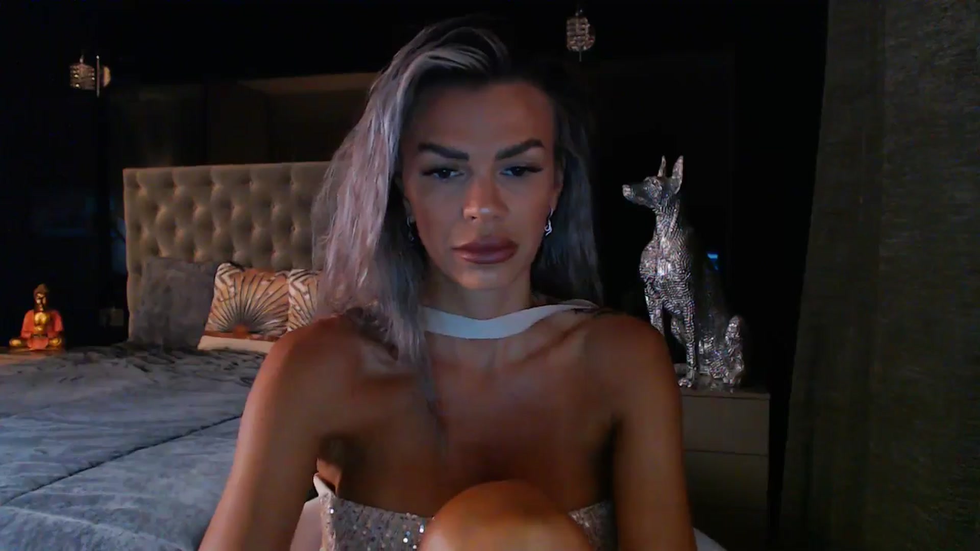 Gallery image thumbnail from D_y_y's myfreecams stream on, 08/05/2024, 05:25 image 7 of 20