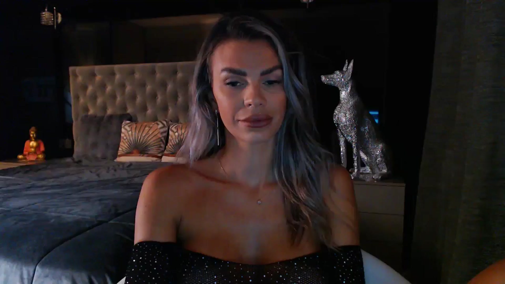 Gallery image thumbnail from D_y_y's myfreecams stream on, 09/04/2024, 04:59 image 13 of 20