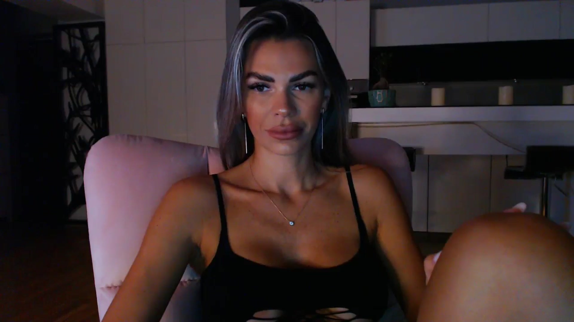 Gallery image thumbnail from D_y_y's myfreecams stream on, 09/12/2024, 04:42 image 8 of 20
