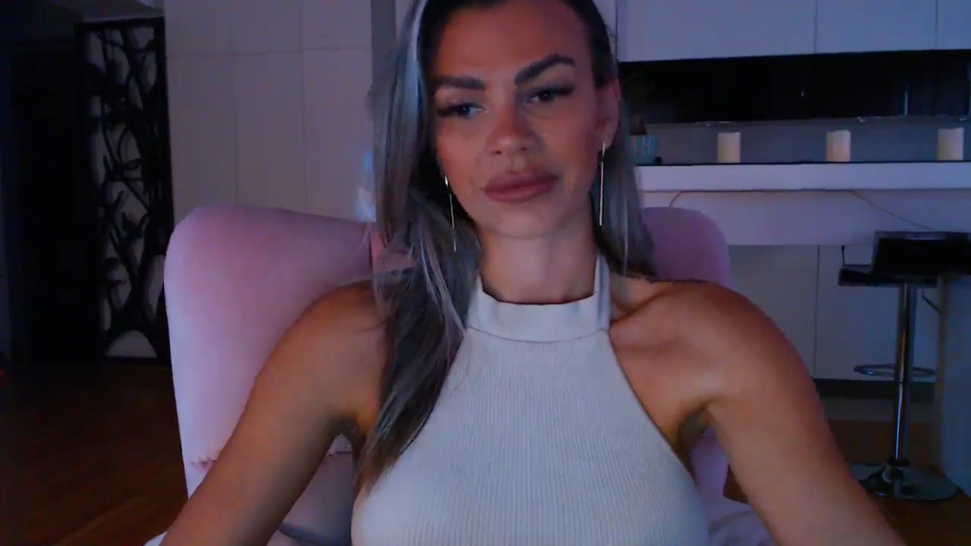 Gallery image thumbnail from D_y_y's myfreecams stream on, 09/20/2024, 04:27 image 20 of 20