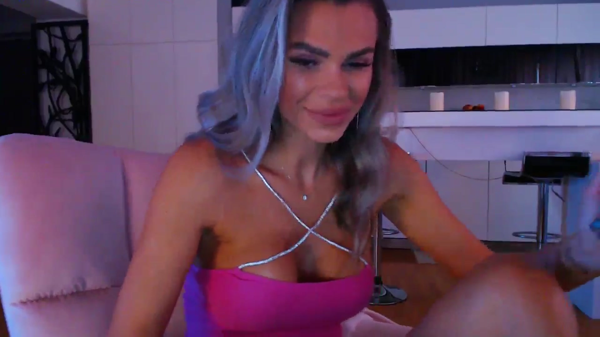 Gallery image thumbnail from D_y_y's myfreecams stream on, 09/22/2024, 04:54 image 10 of 20