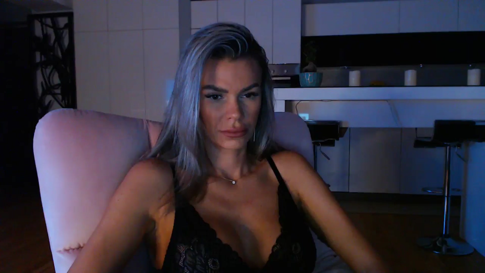 Gallery image thumbnail from D_y_y's myfreecams stream on, 10/04/2024, 04:21 image 19 of 20