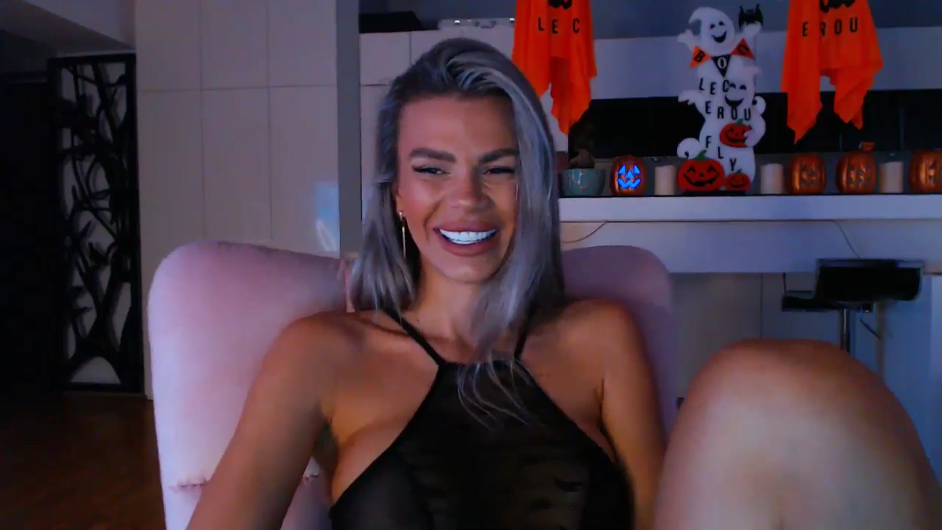 Gallery image thumbnail from D_y_y's myfreecams stream on, 10/08/2024, 05:02 image 13 of 20