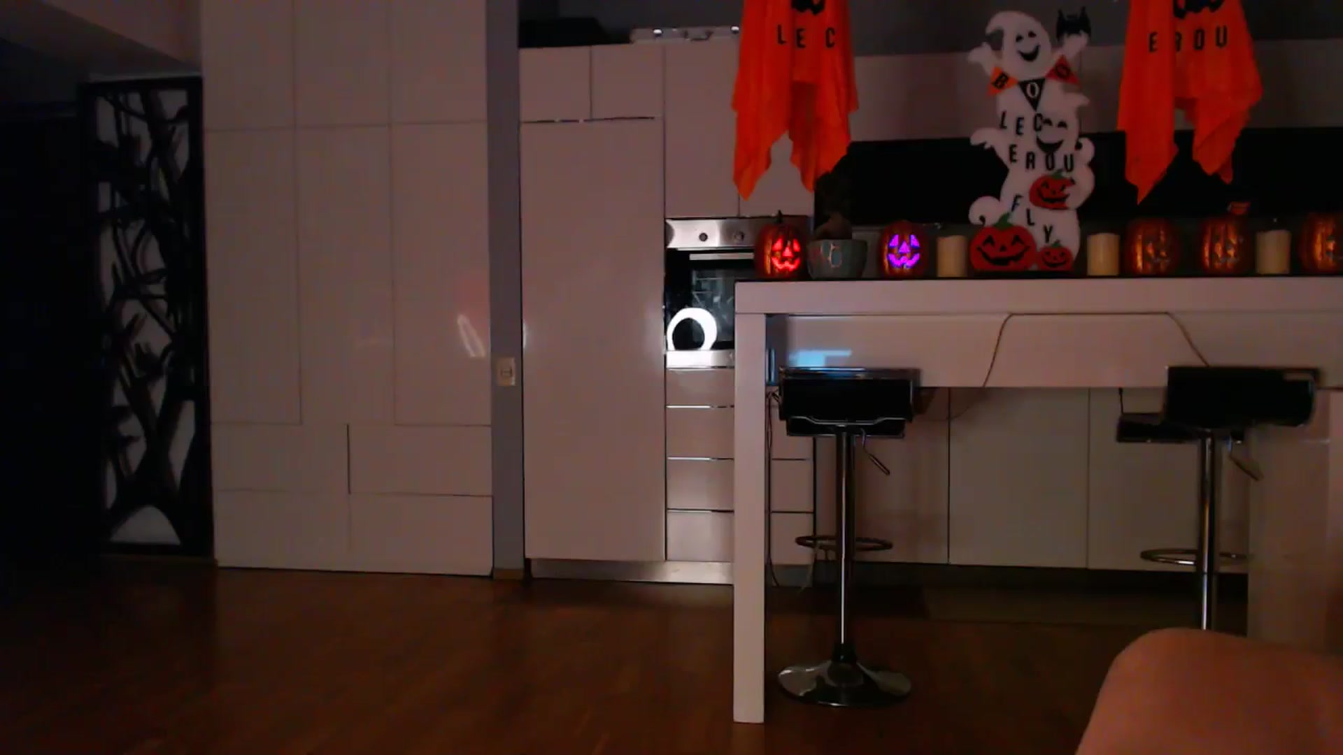 Gallery image thumbnail from D_y_y's myfreecams stream on, 10/09/2024, 05:15 image 3 of 20