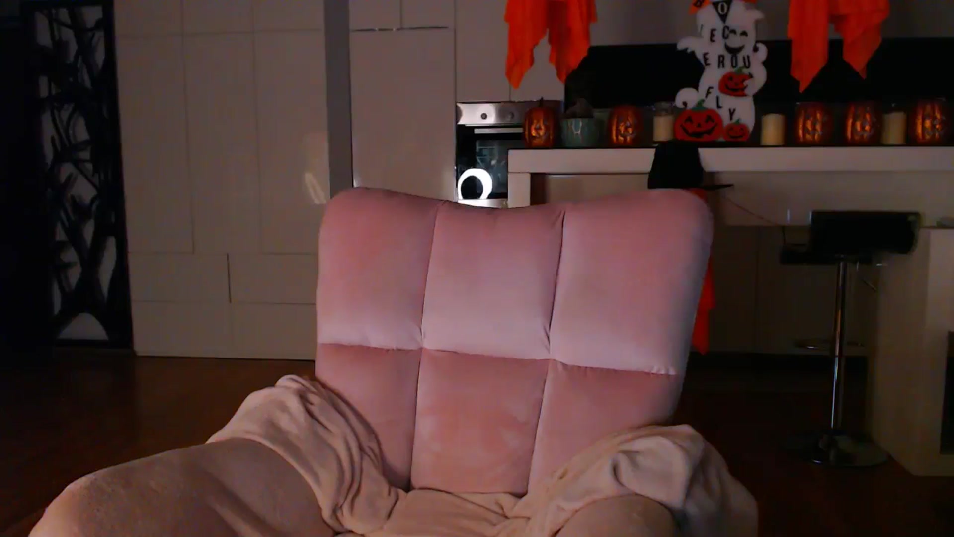 Gallery image thumbnail from D_y_y's myfreecams stream on, 10/13/2024, 03:46 image 13 of 20