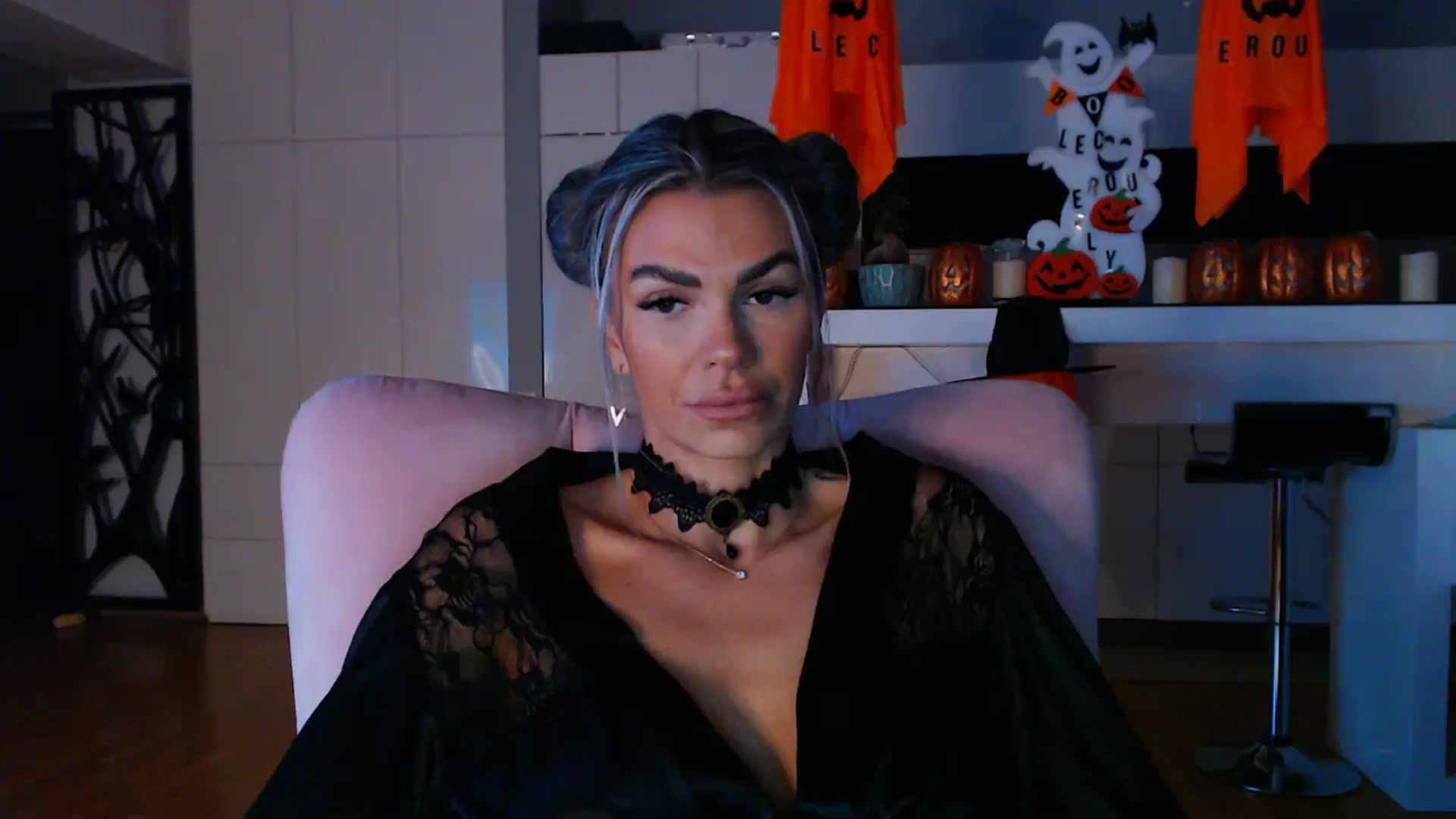 Gallery image thumbnail from D_y_y's myfreecams stream on, 10/19/2024, 04:36 image 19 of 20