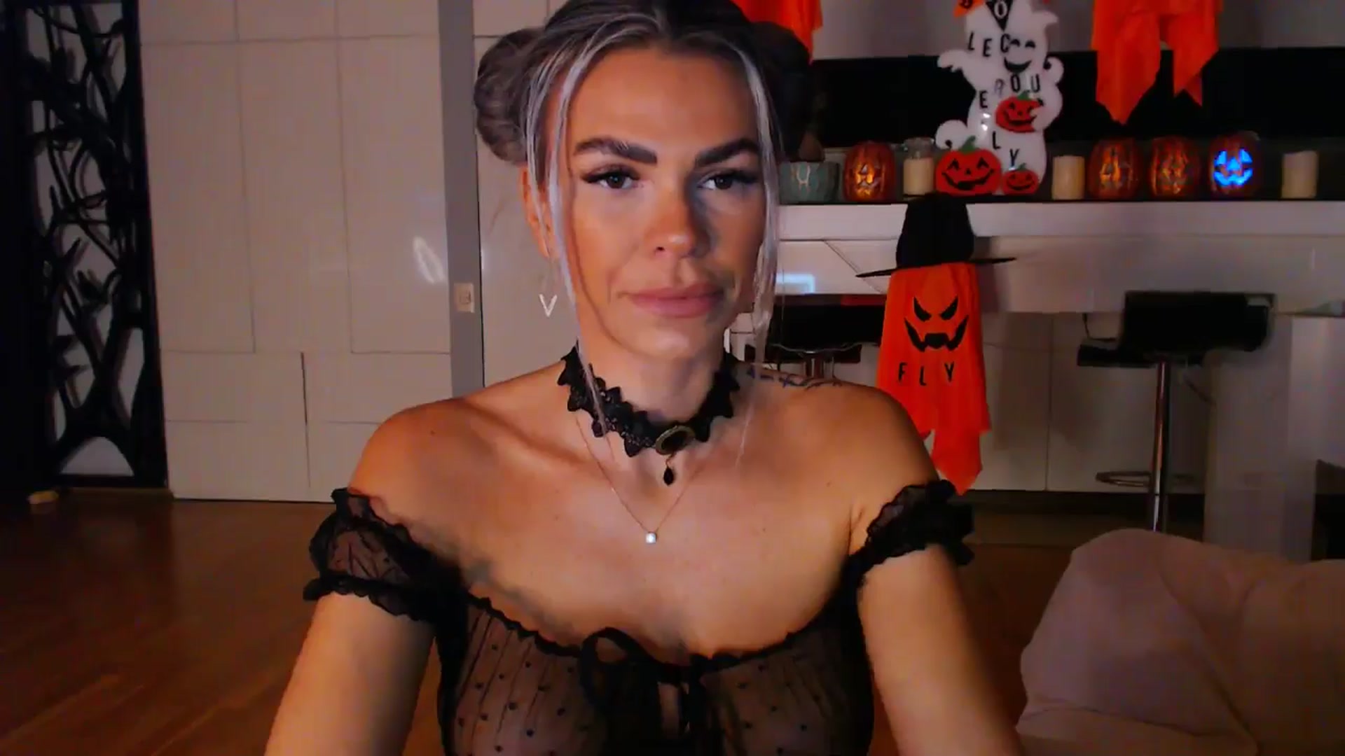 Gallery image thumbnail from D_y_y's myfreecams stream on, 10/19/2024, 04:36 image 5 of 20