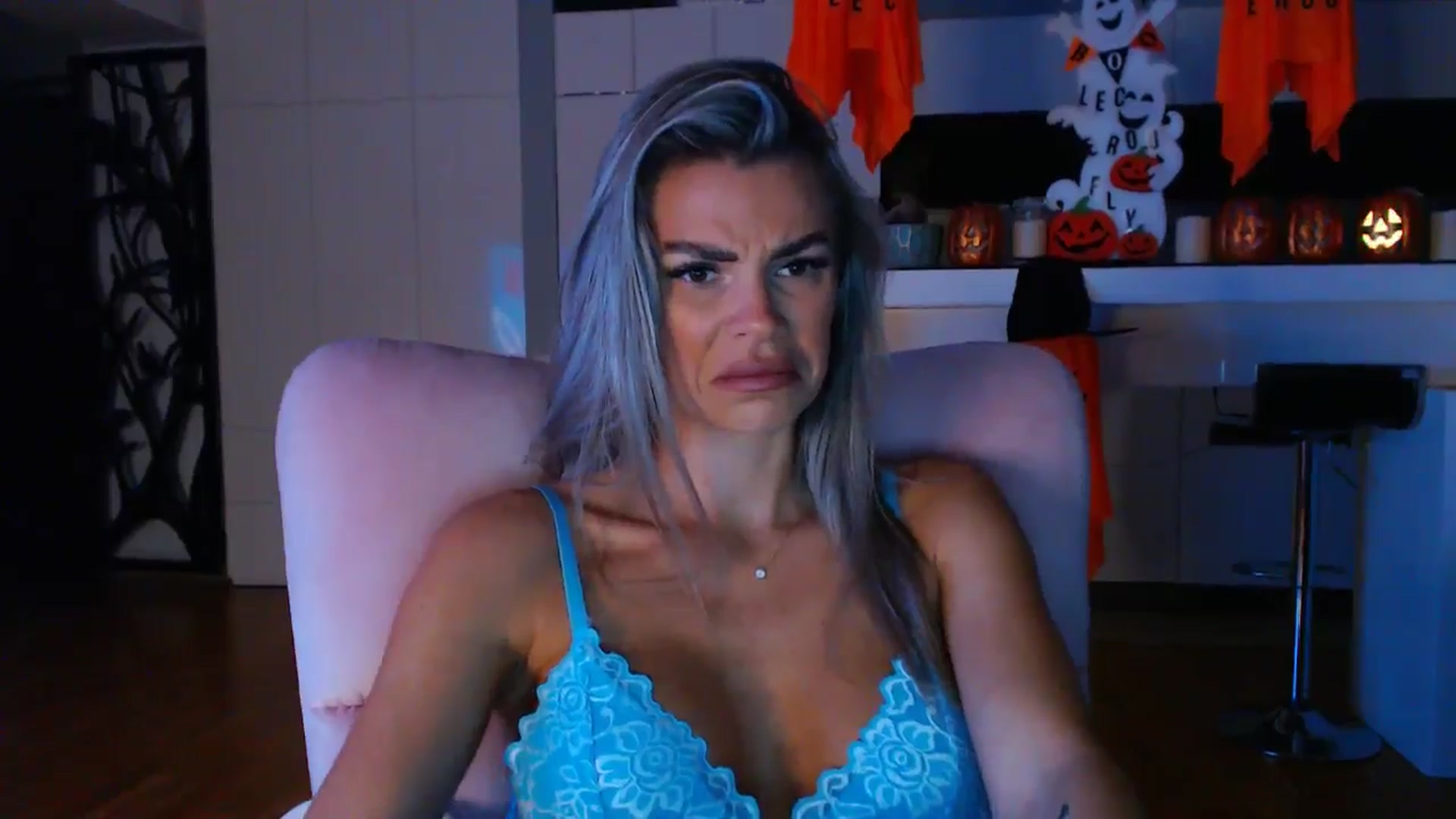 Gallery image thumbnail from D_y_y's myfreecams stream on, 10/21/2024, 04:54 image 11 of 20