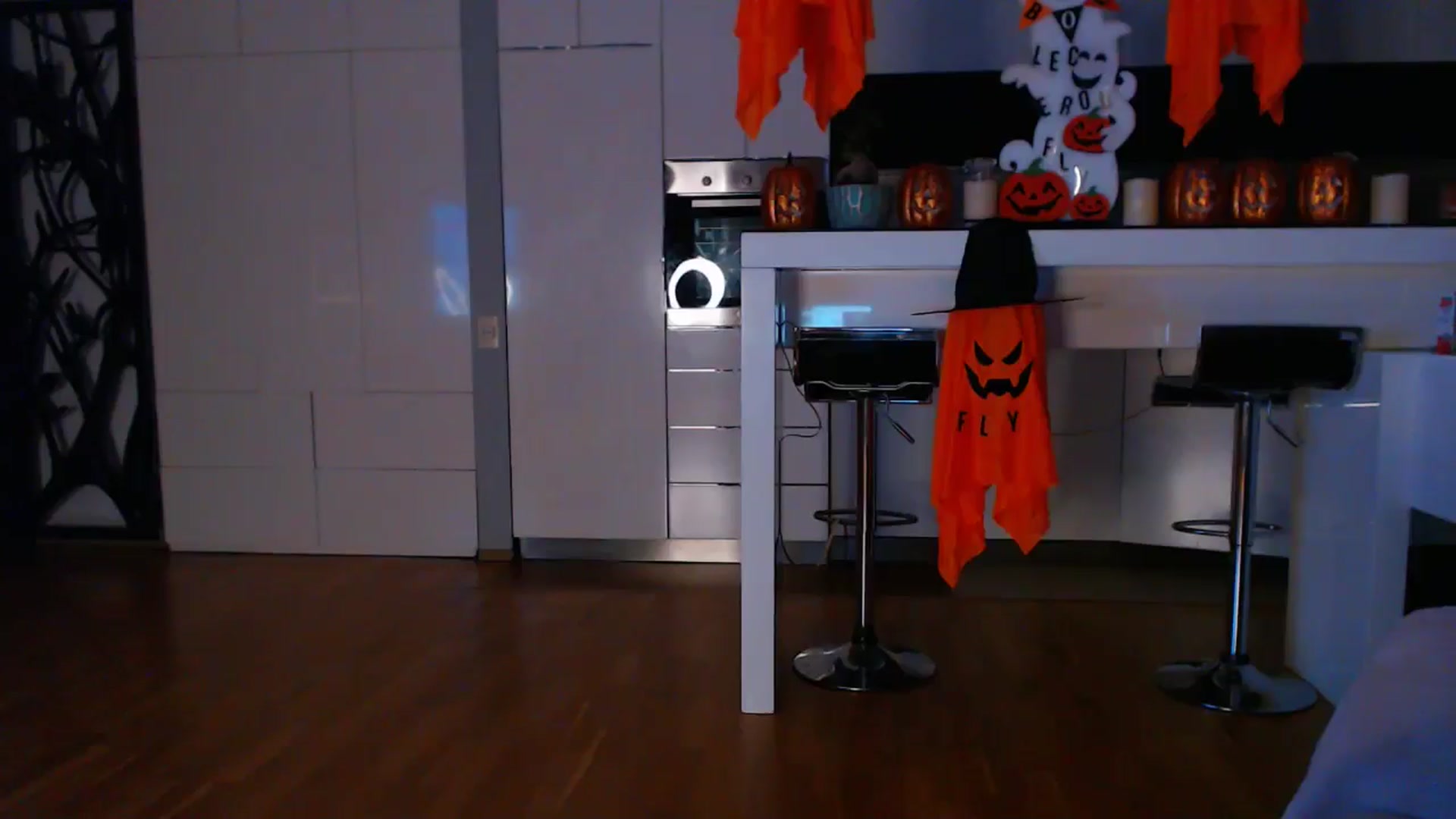 Gallery image thumbnail from D_y_y's myfreecams stream on, 10/22/2024, 05:01 image 8 of 20