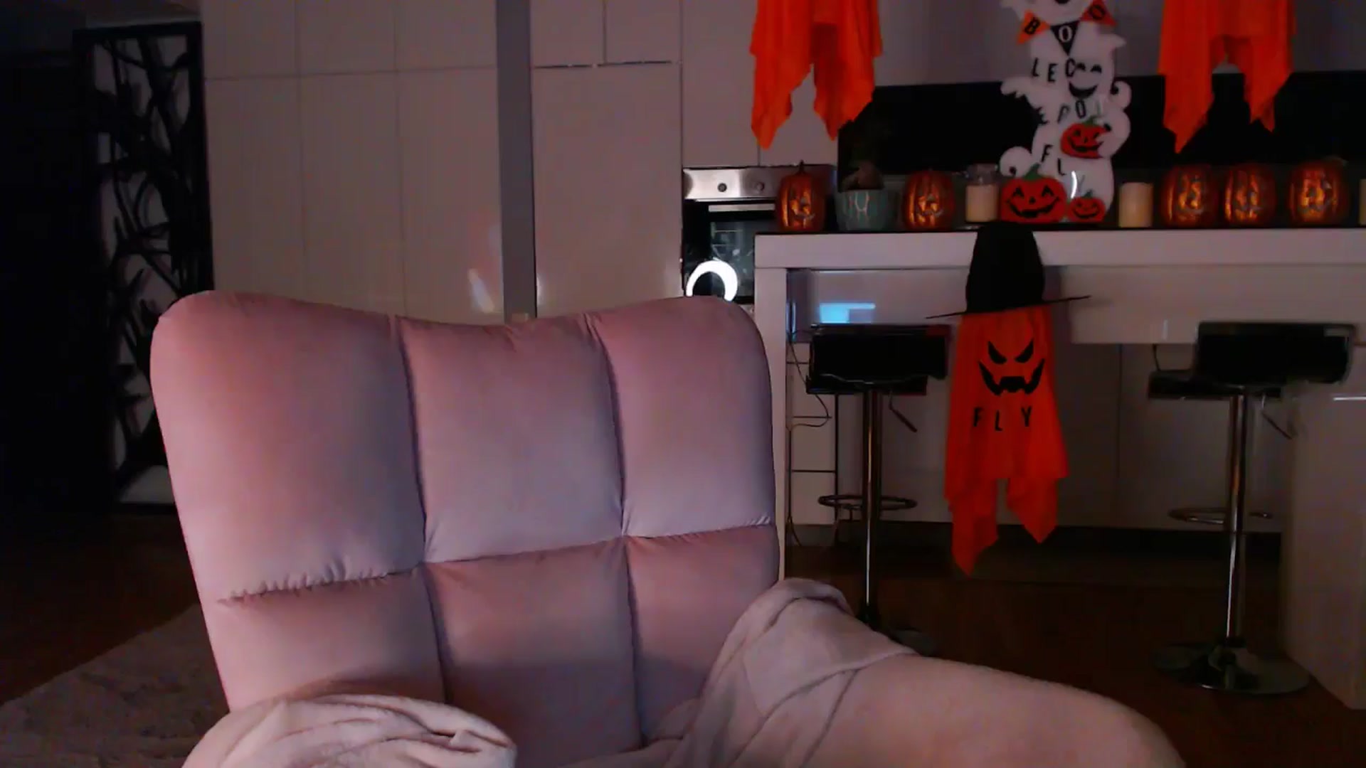 Gallery image thumbnail from D_y_y's myfreecams stream on, 10/24/2024, 05:01 image 15 of 20