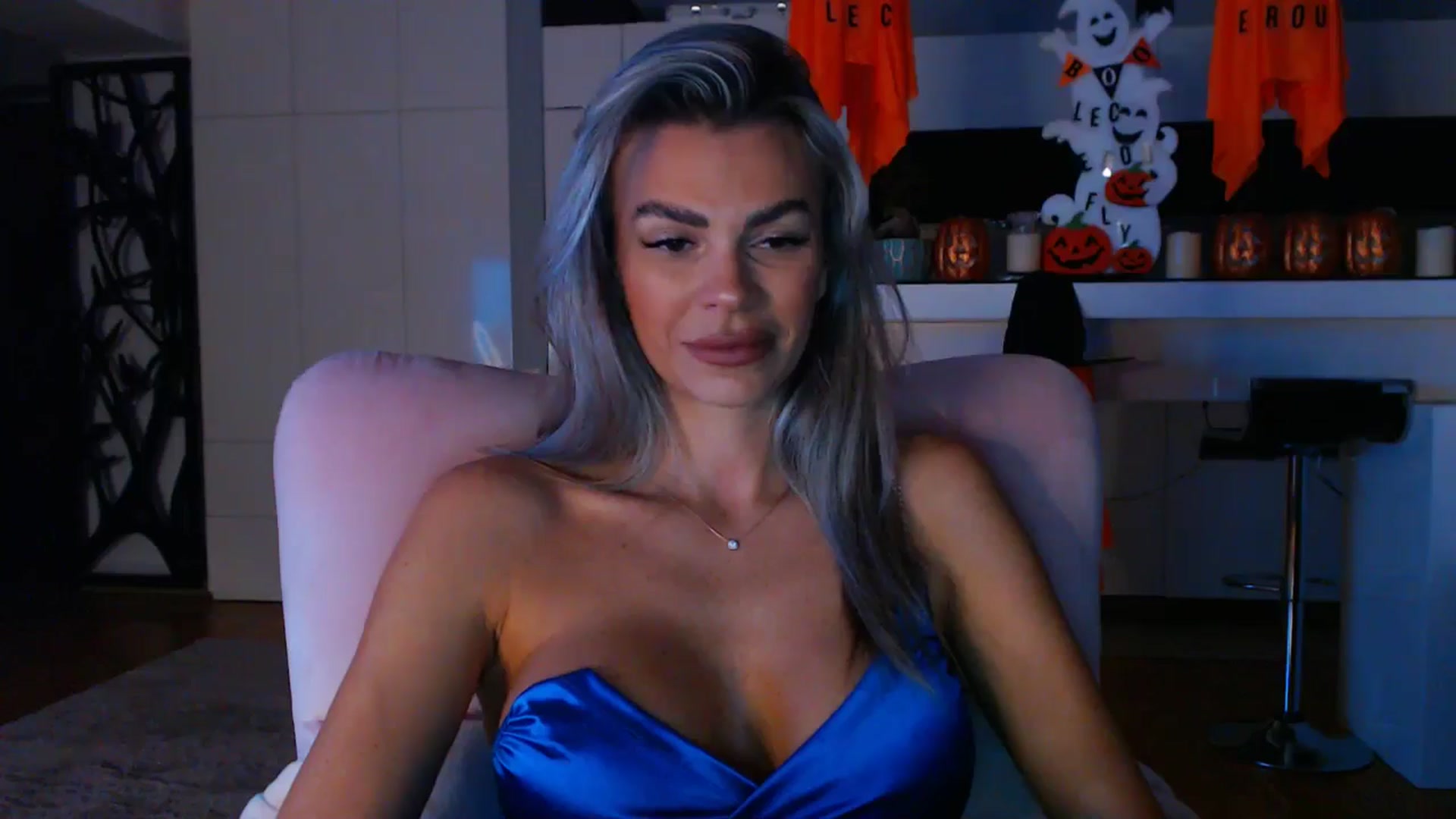 Gallery image thumbnail from D_y_y's myfreecams stream on, 10/27/2024, 05:29 image 9 of 20