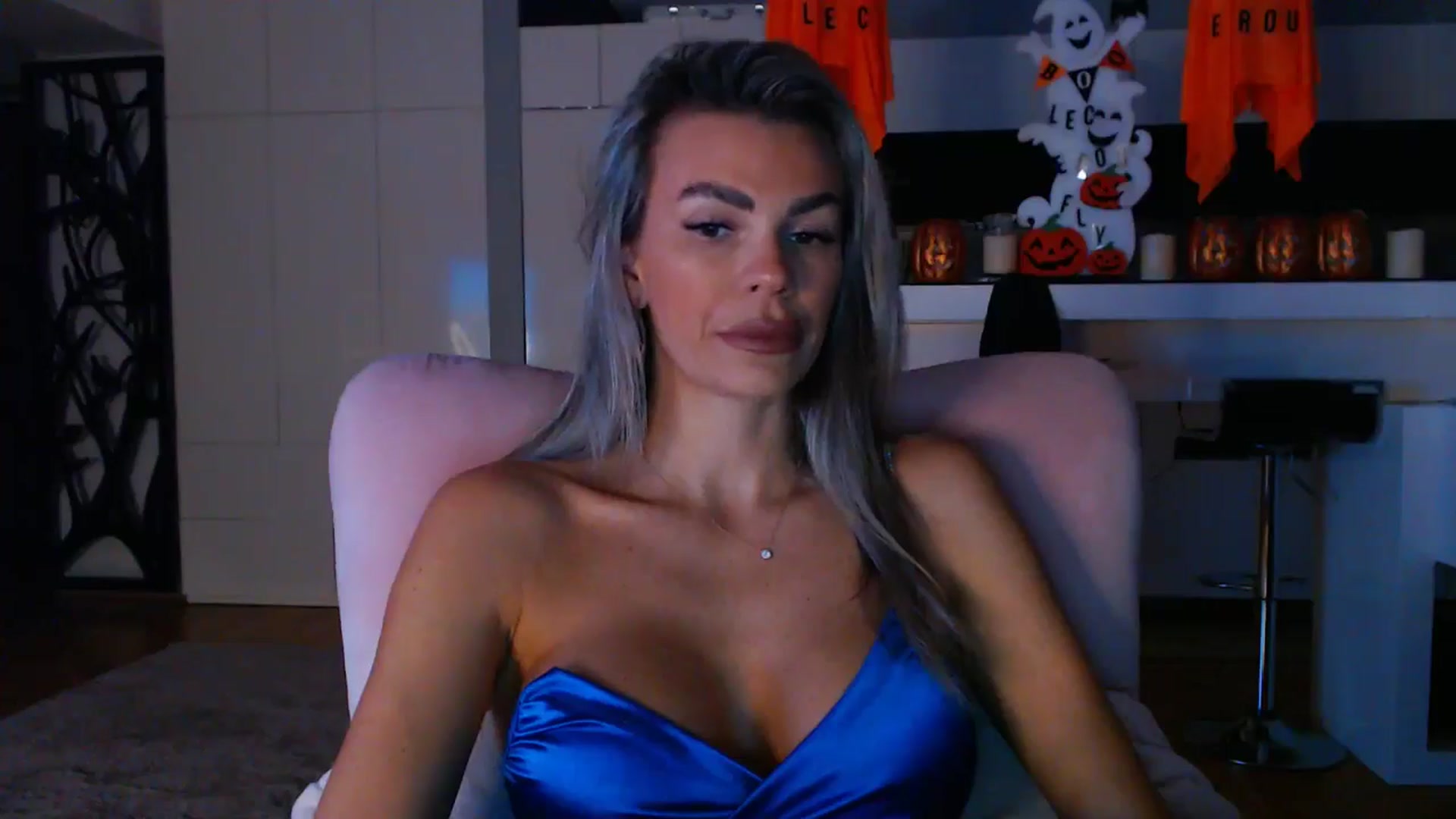 Gallery image thumbnail from D_y_y's myfreecams stream on, 10/27/2024, 05:29 image 7 of 20