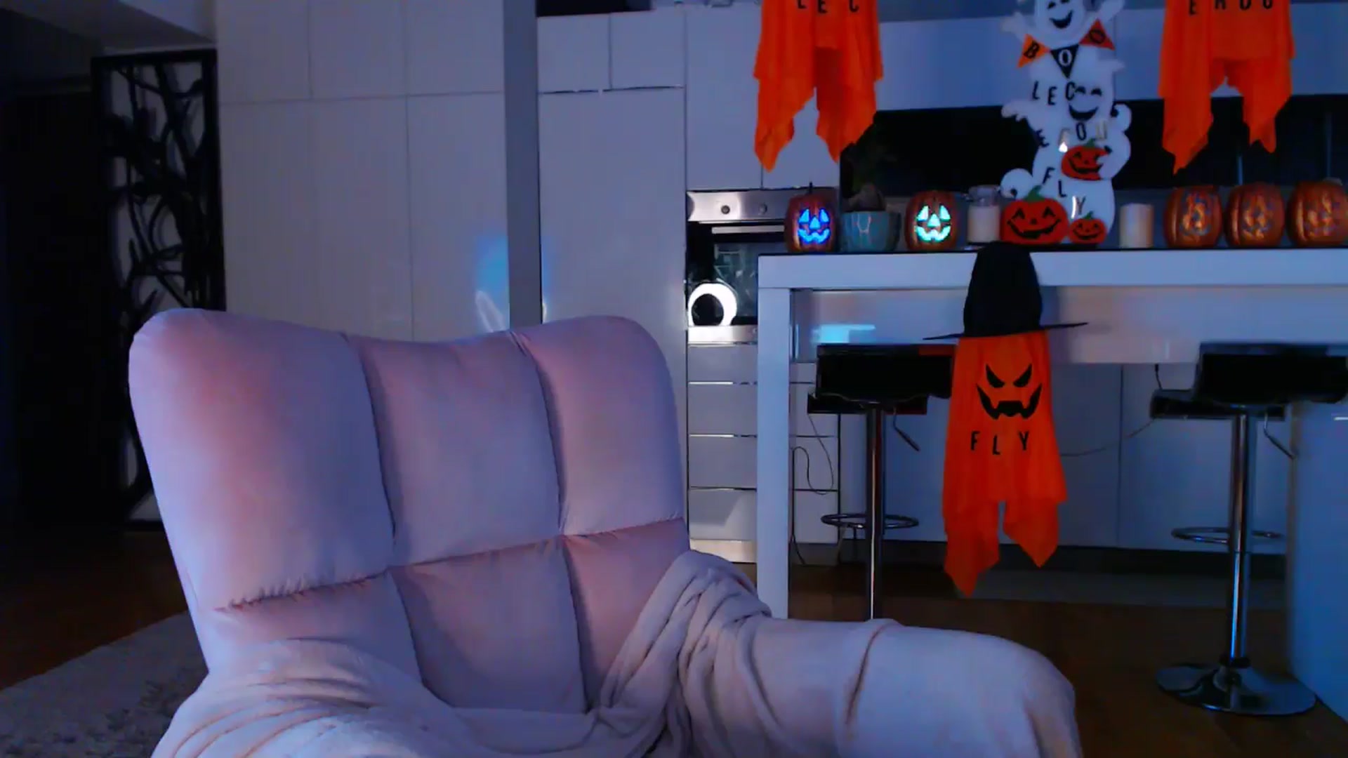Gallery image thumbnail from D_y_y's myfreecams stream on, 10/28/2024, 05:39 image 17 of 20
