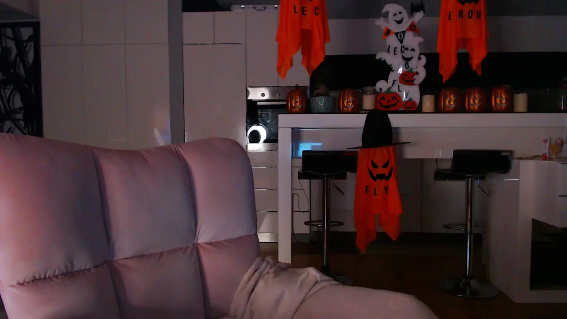 Gallery image thumbnail from D_y_y's myfreecams stream on, 10/30/2024, 04:12 image 1 of 20
