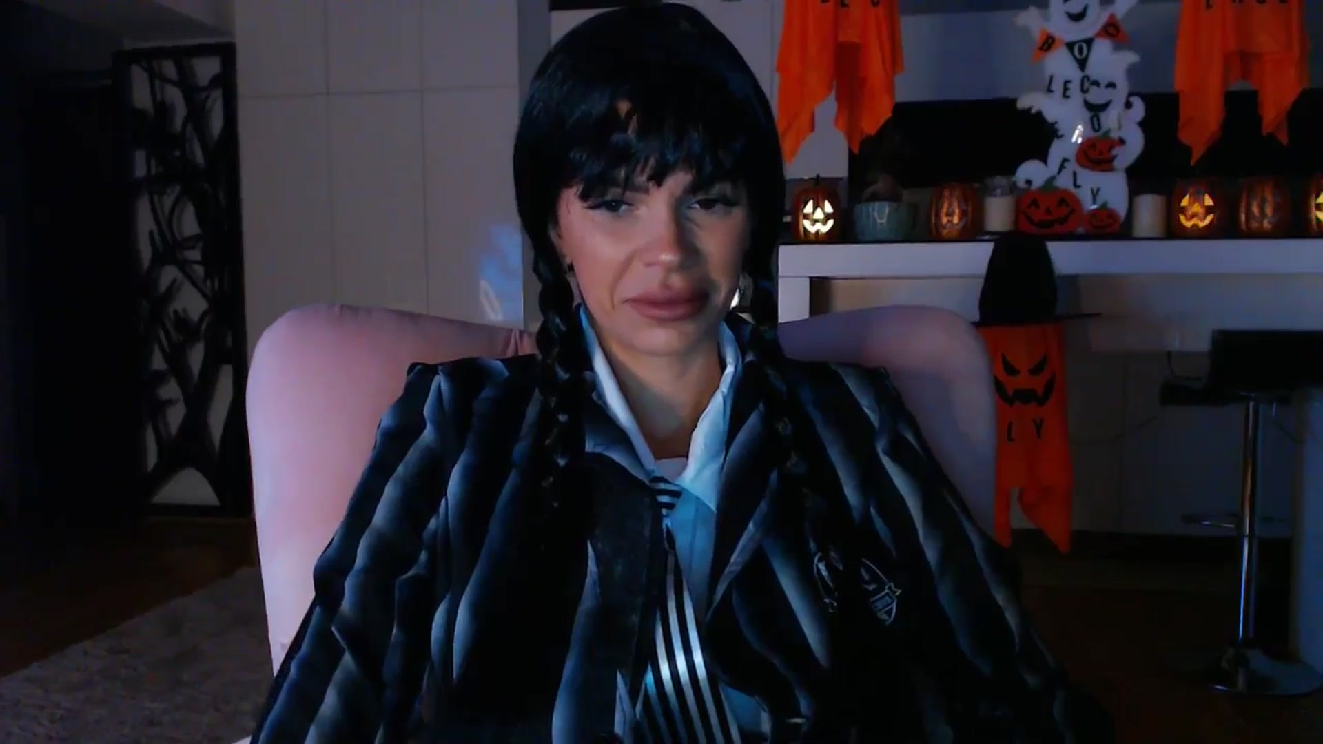 Gallery image thumbnail from D_y_y's myfreecams stream on, 11/01/2024, 05:11 image 10 of 20