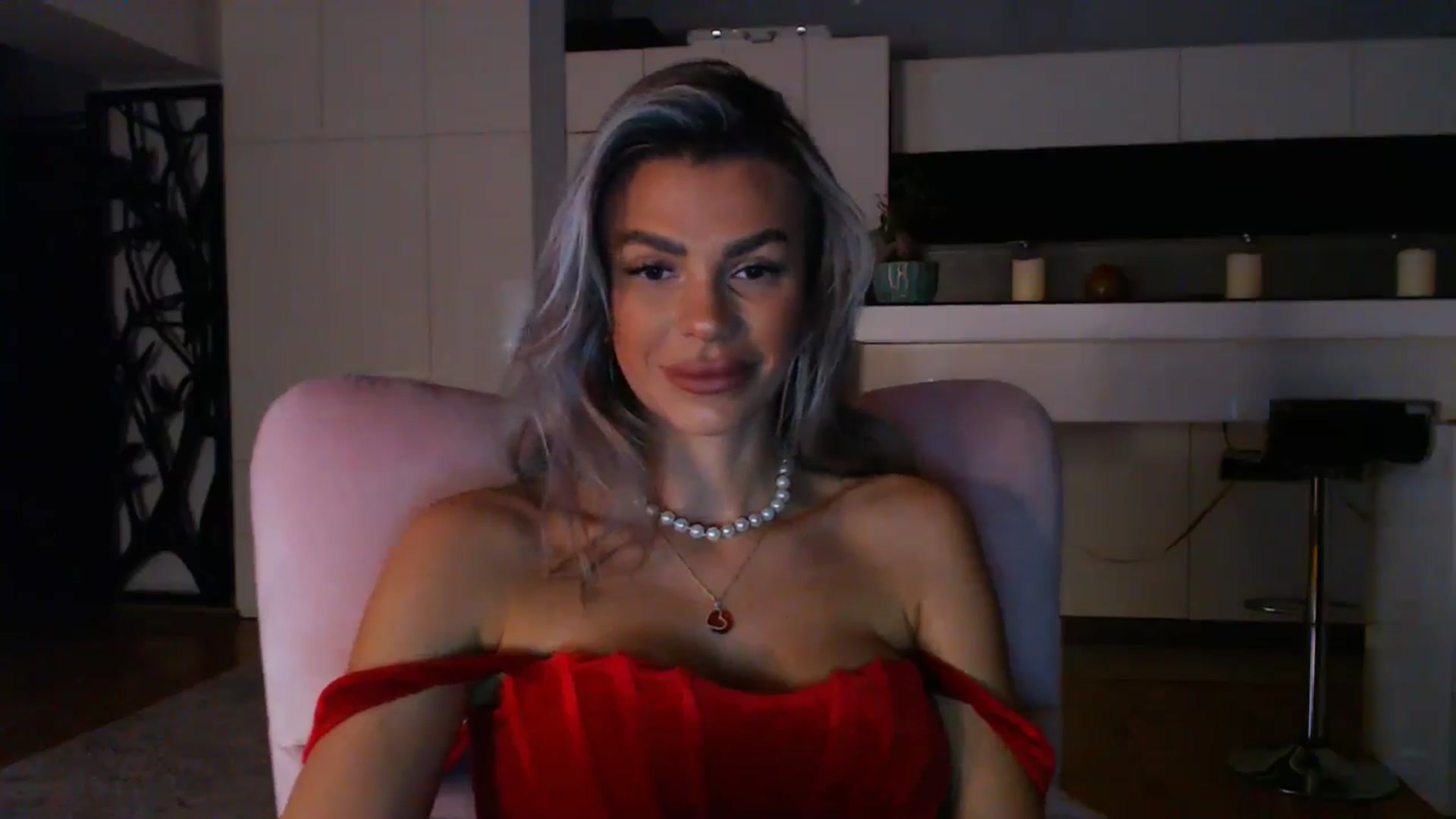 Gallery image thumbnail from D_y_y's myfreecams stream on, 11/07/2024, 05:40 image 13 of 20