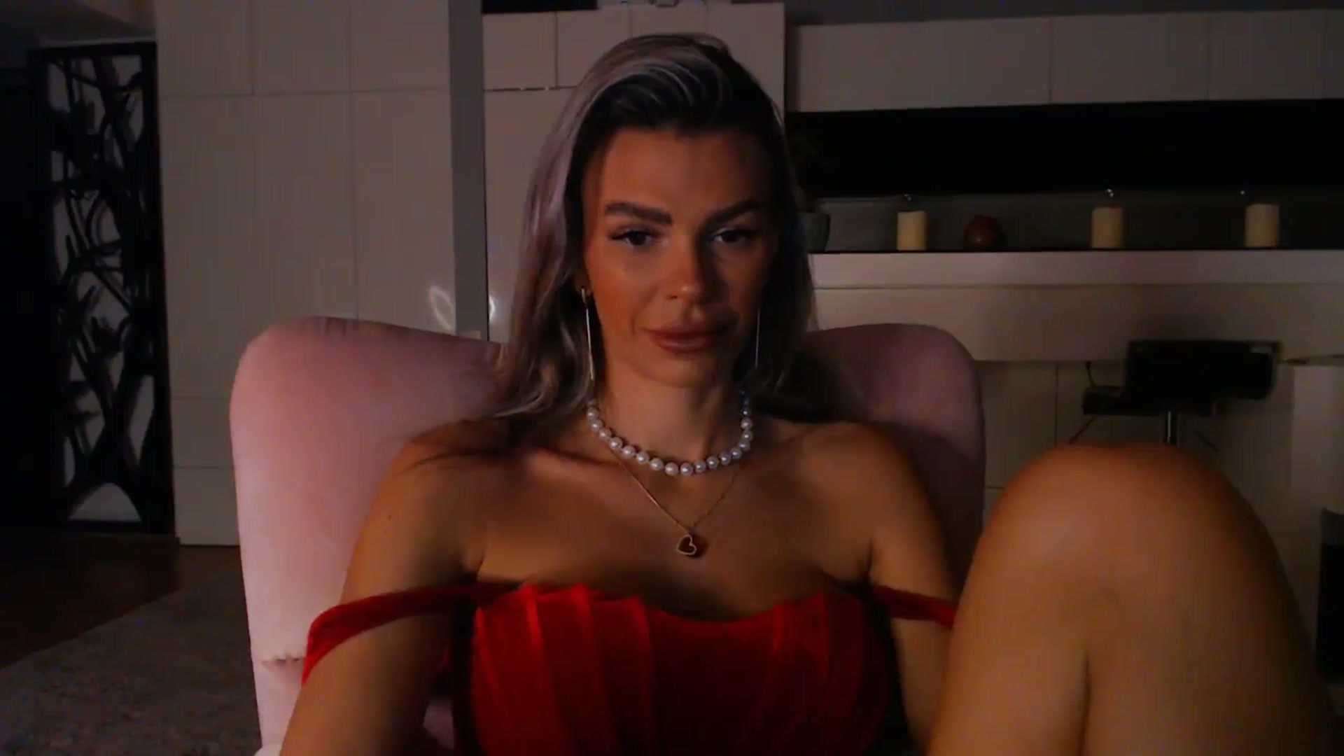 Gallery image thumbnail from D_y_y's myfreecams stream on, 11/07/2024, 05:40 image 4 of 20