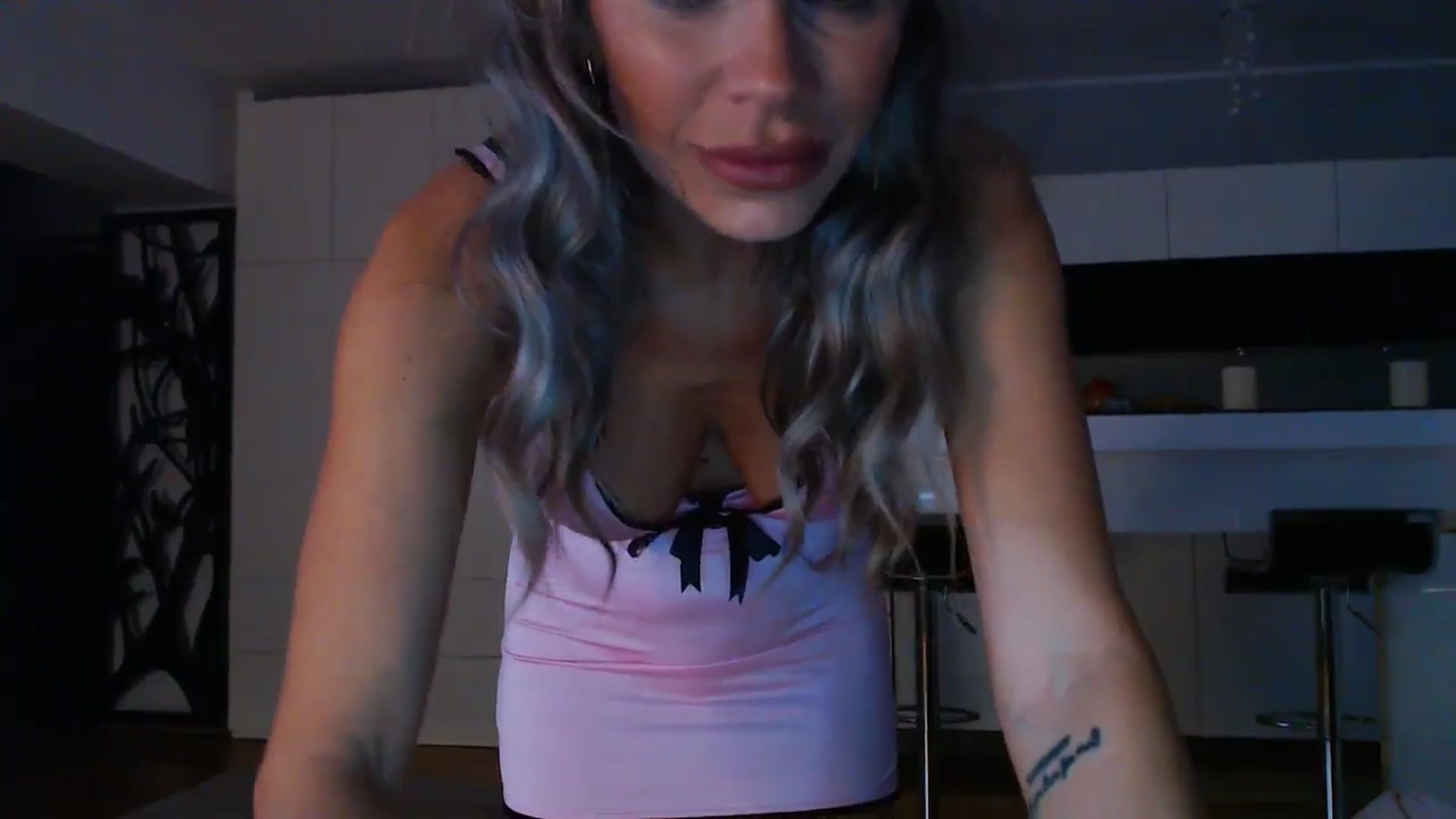 Gallery image thumbnail from D_y_y's myfreecams stream on, 11/09/2024, 05:46 image 13 of 20