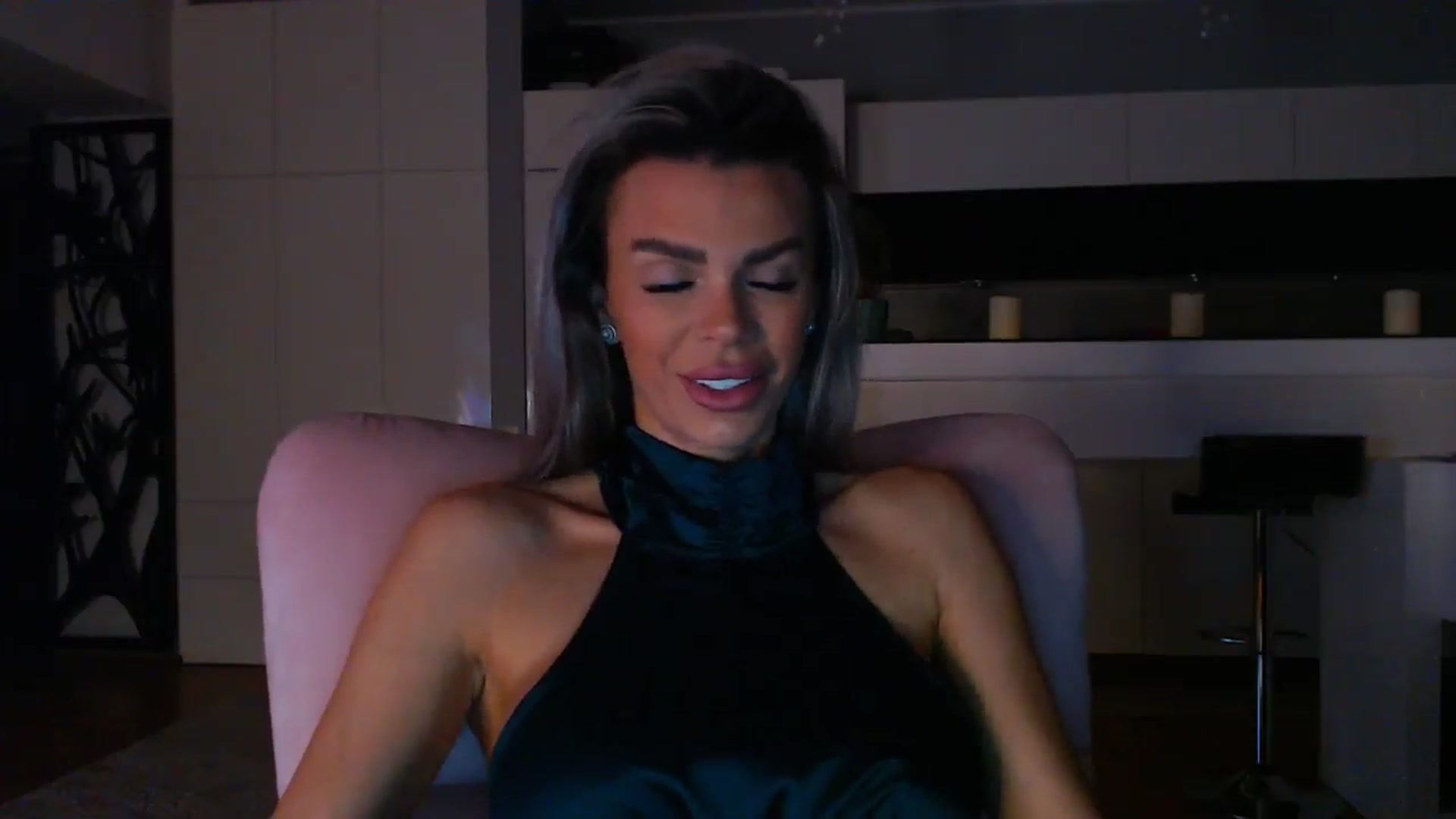 Gallery image thumbnail from D_y_y's myfreecams stream on, 11/30/2024, 05:10 image 20 of 20