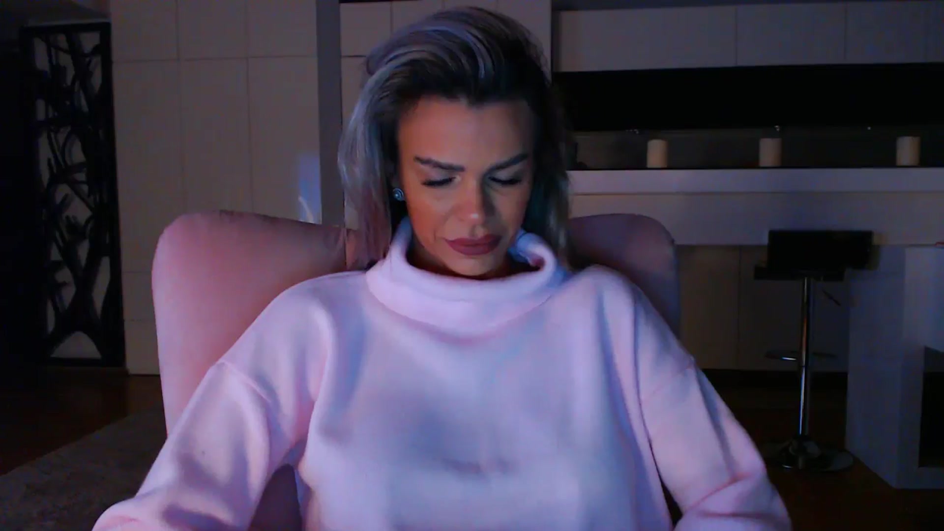 Gallery image thumbnail from D_y_y's myfreecams stream on, 12/05/2024, 05:02 image 18 of 20