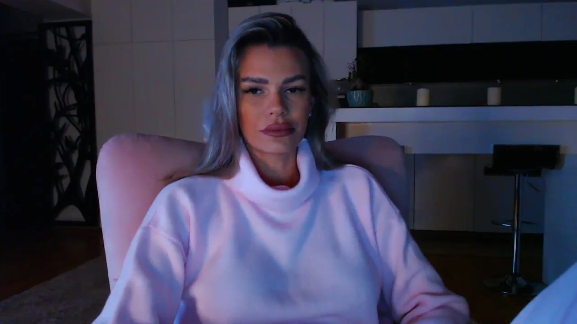 Gallery image thumbnail from D_y_y's myfreecams stream on, 12/05/2024, 05:02 image 10 of 20