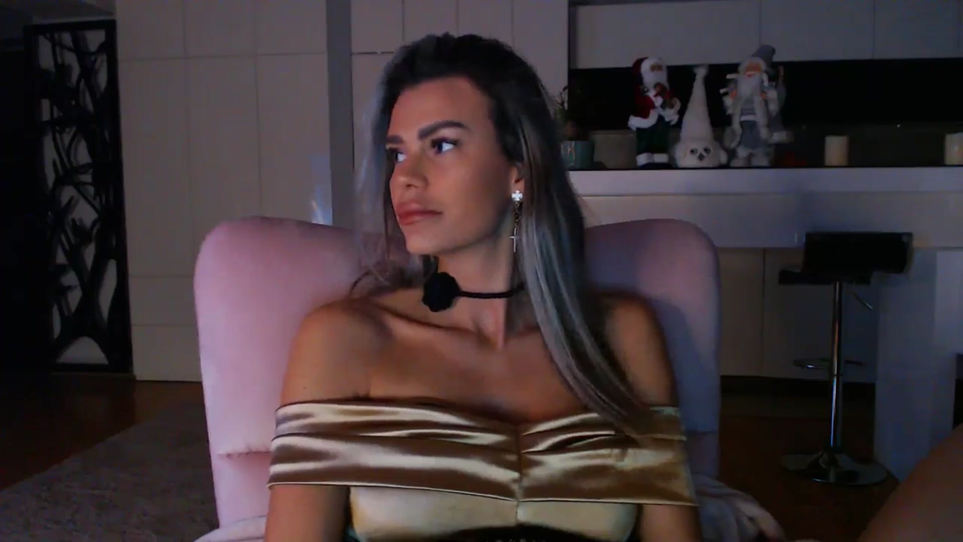 Gallery image thumbnail from D_y_y's myfreecams stream on, 12/09/2024, 06:14 image 14 of 20